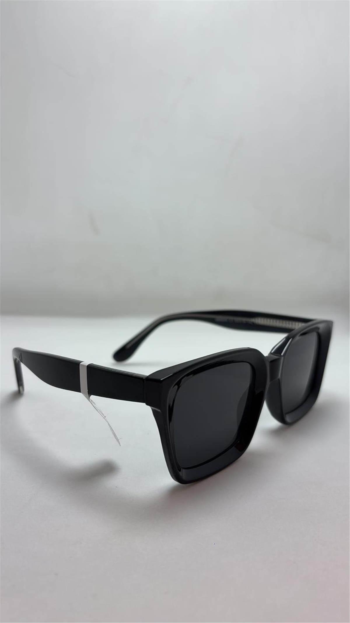 BLACK 8808 C1 53-19-142 Güneş Gözlüğü