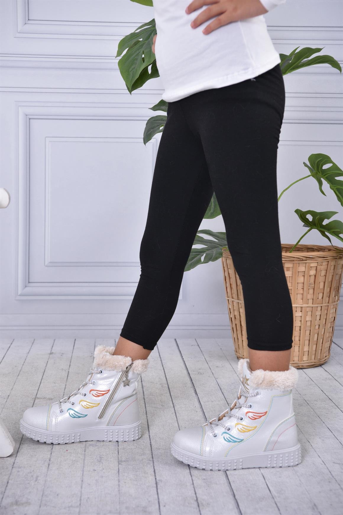 Gilga Kürklü Filet Çocuk Botu