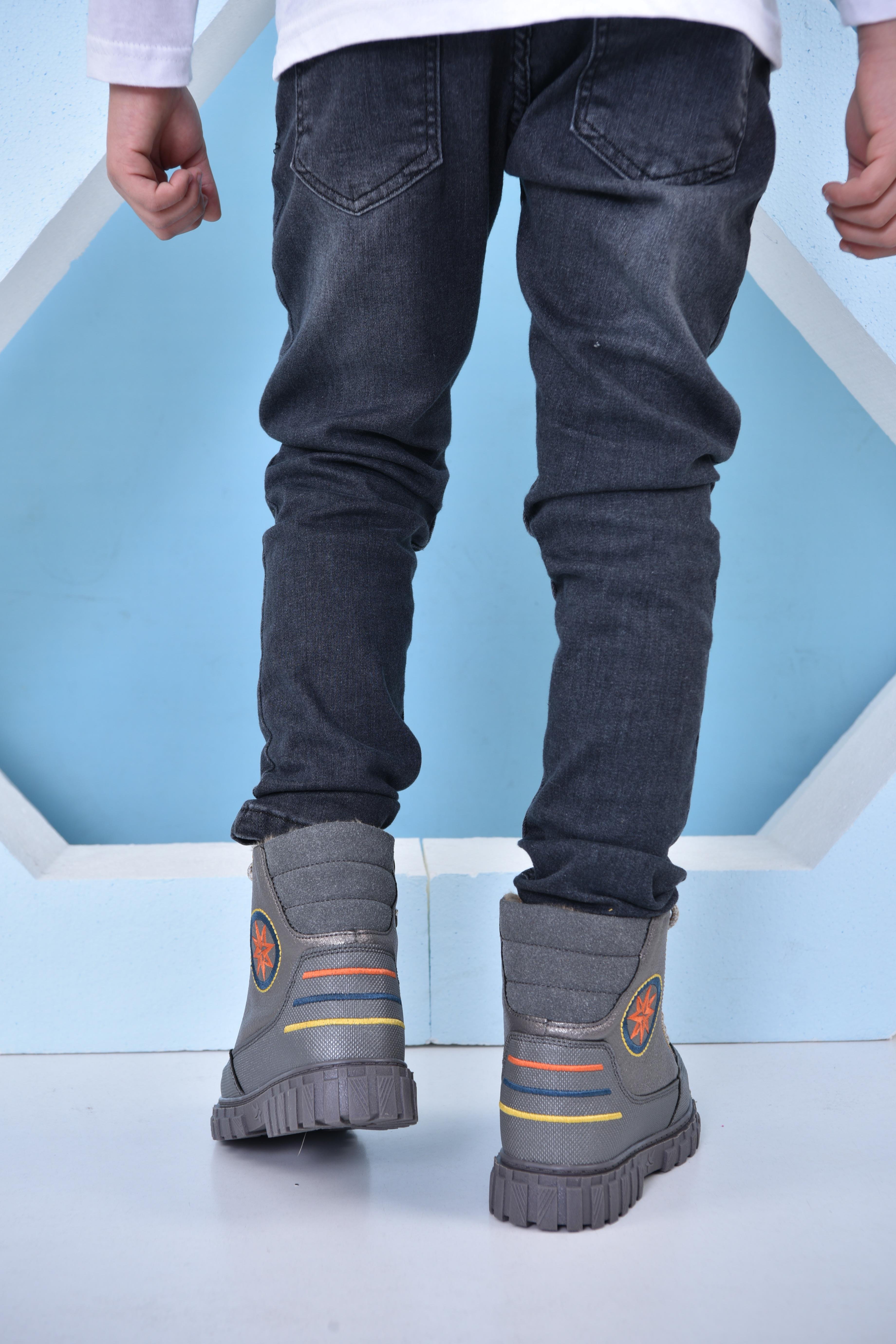 Kürklü Çocuk Botu