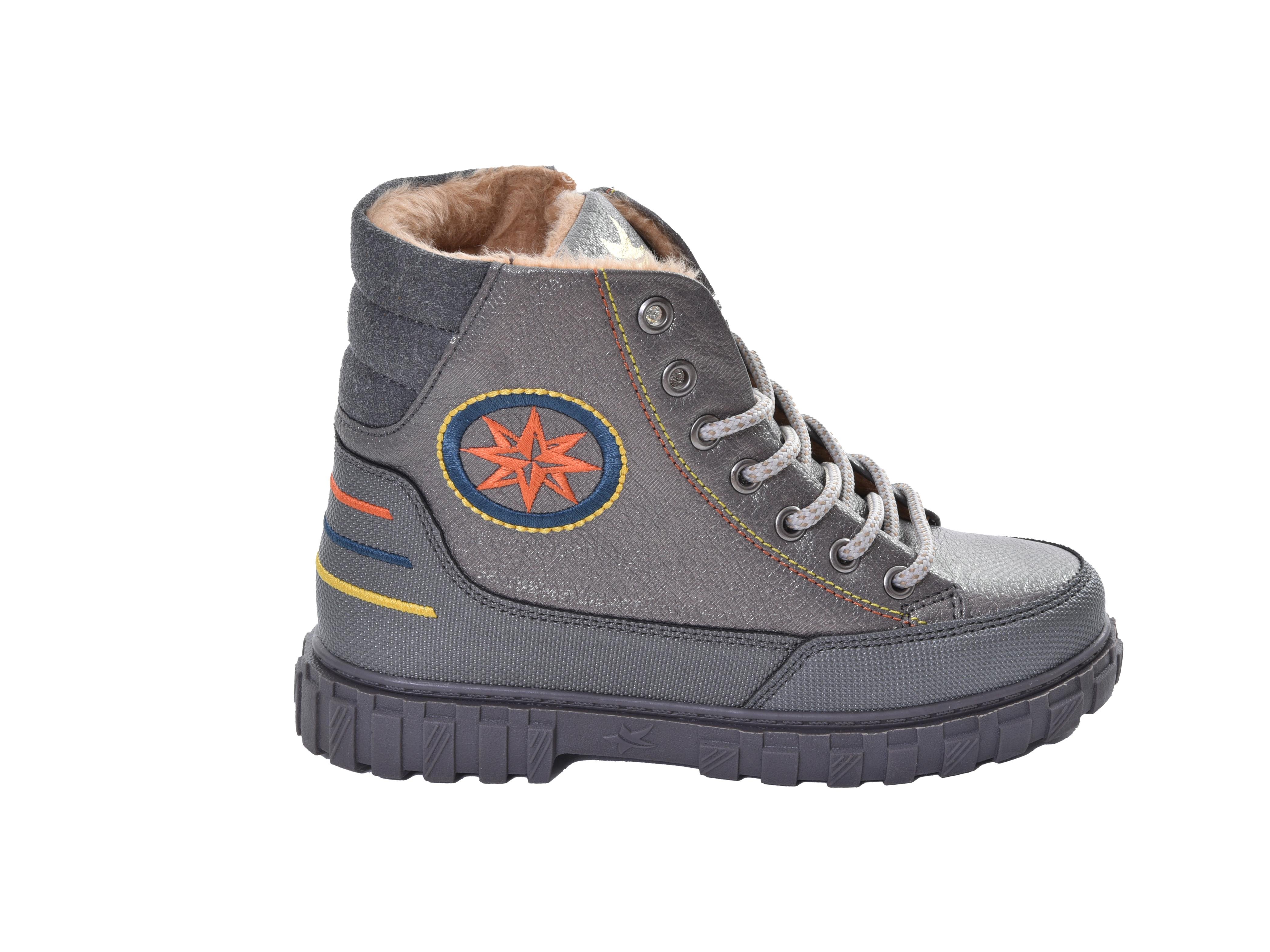 Kürklü Çocuk Botu