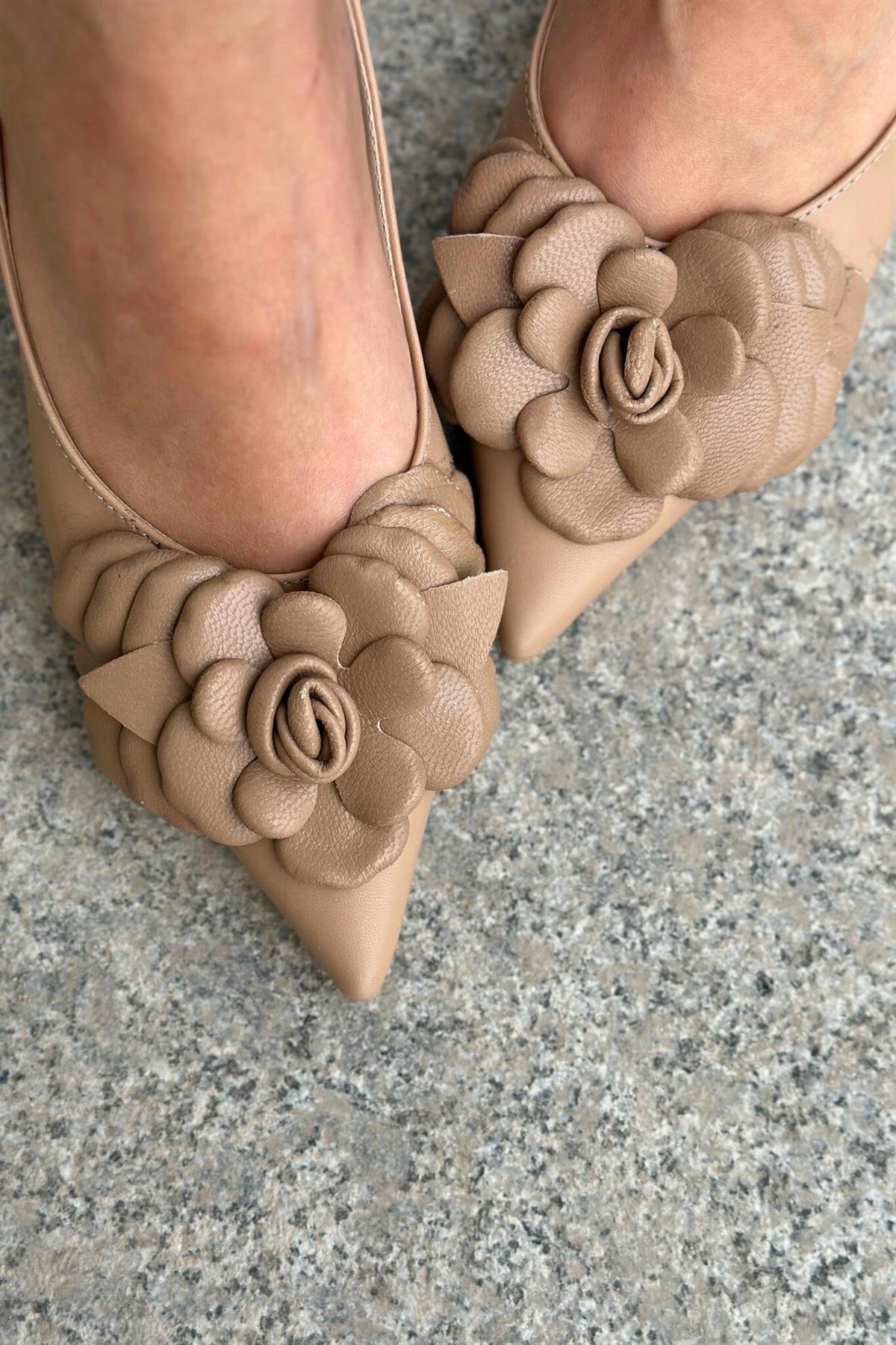 Rose Kapalı Topuklu Ayakkabı Nude