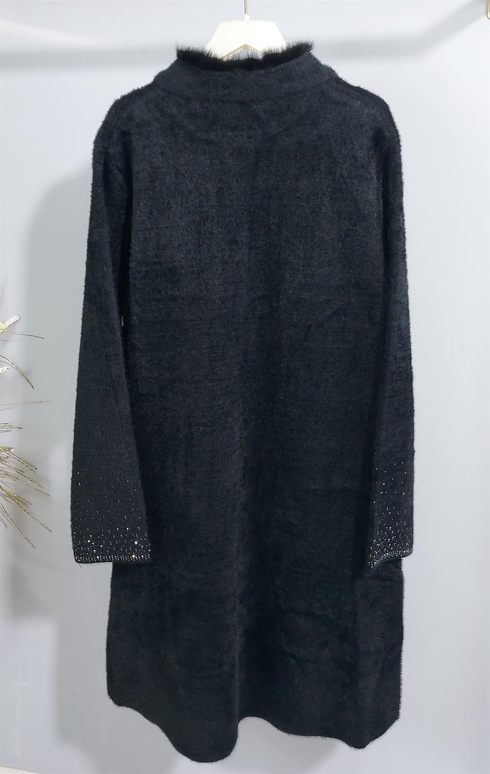 Broşlu Angora Kaban - Siyah