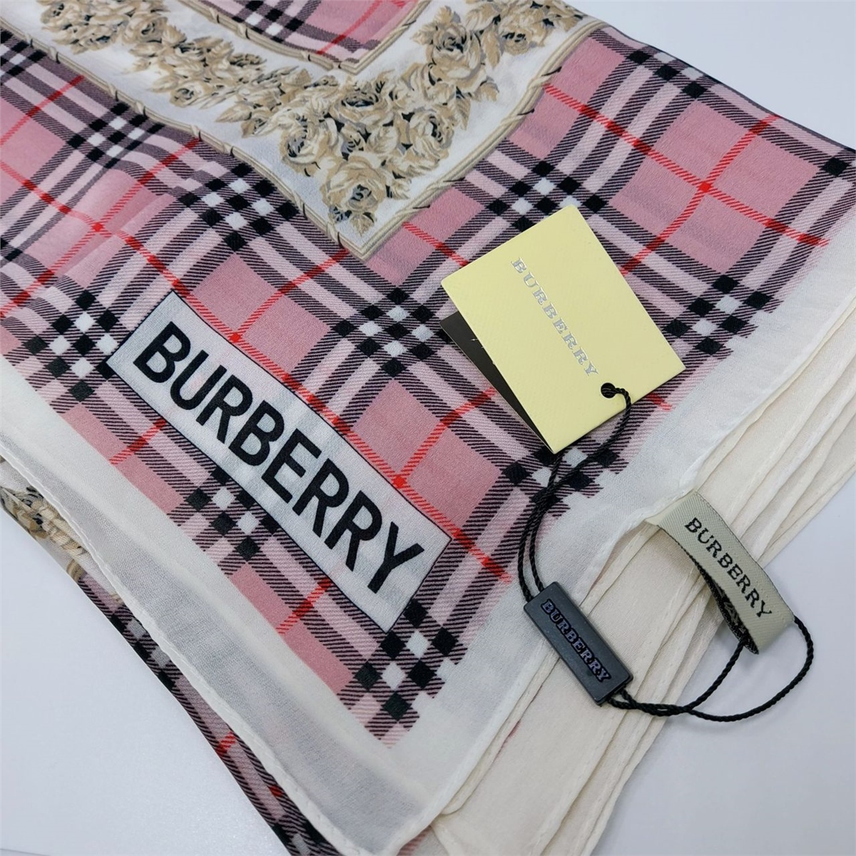 Burberry İpek Şal