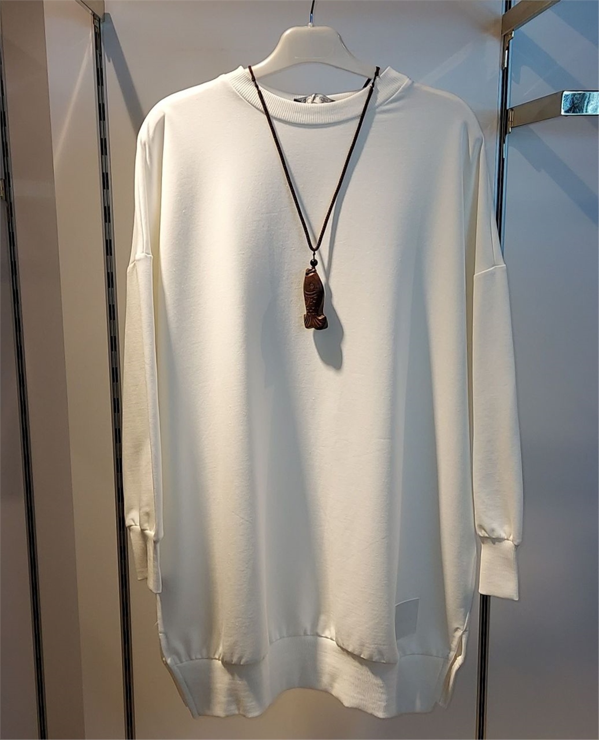 Ekru Sweat