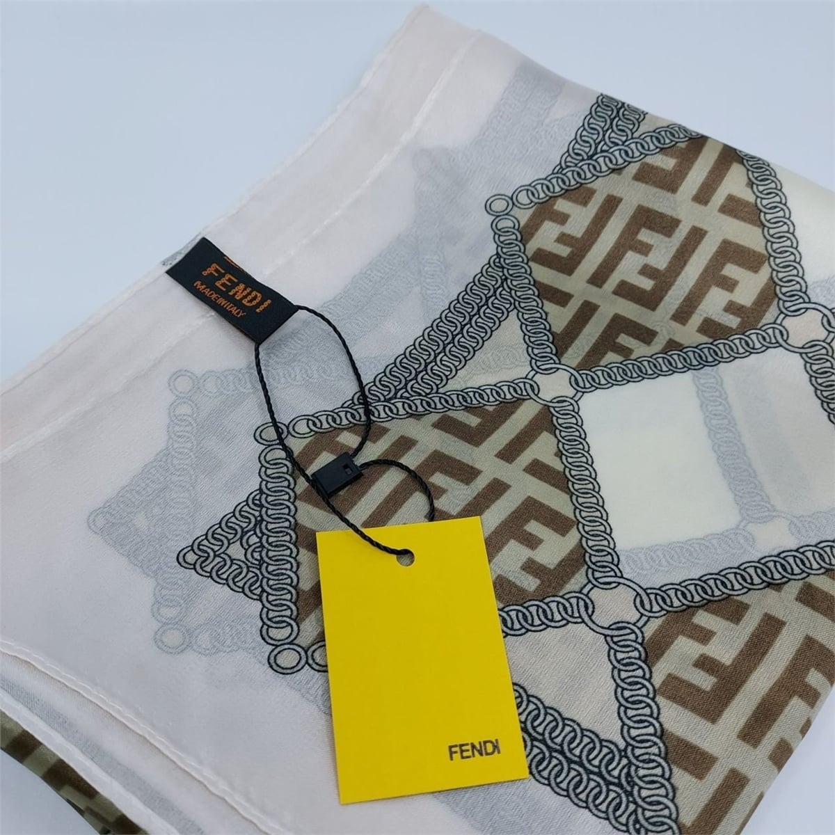 Fendi İpek Şal