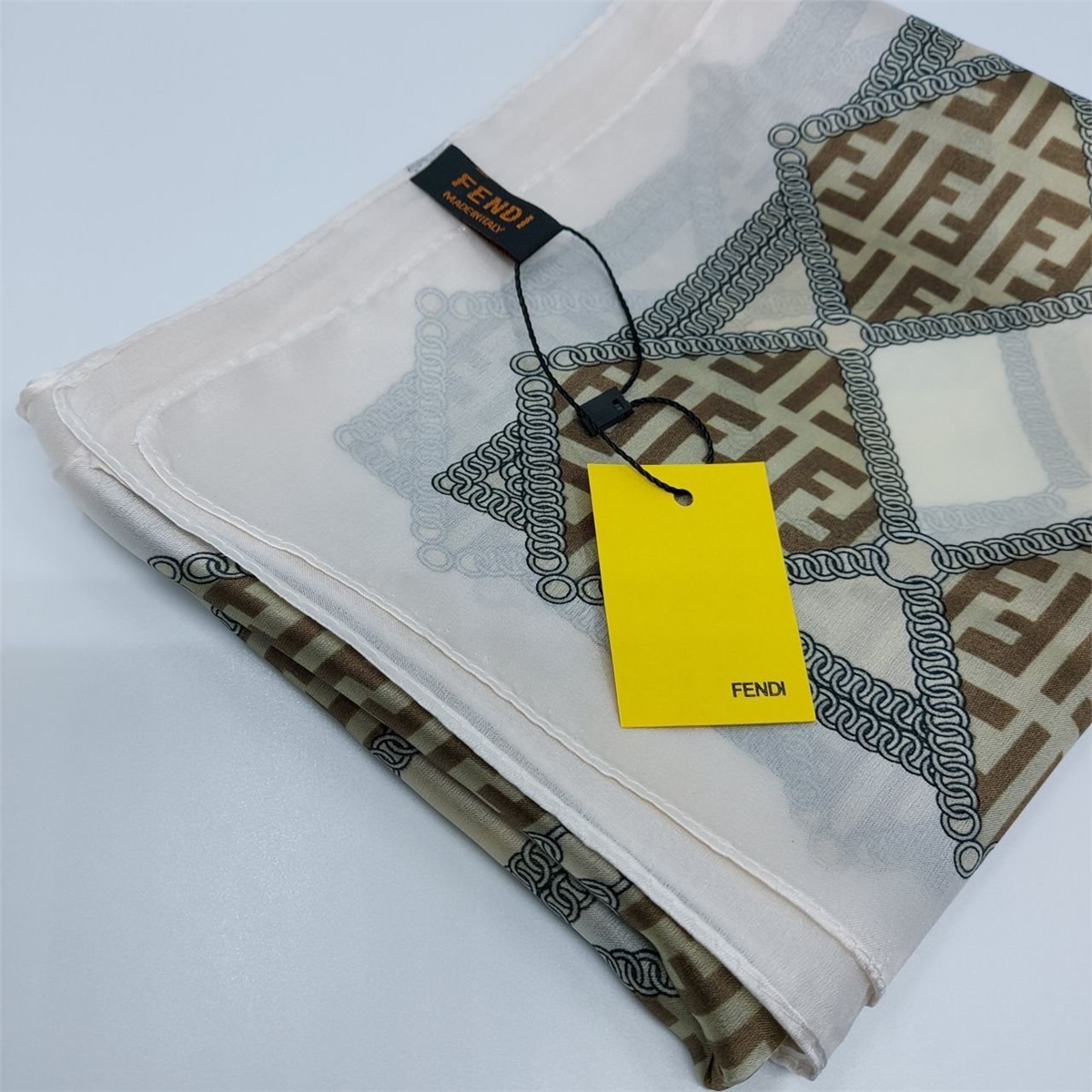 Fendi İpek Şal