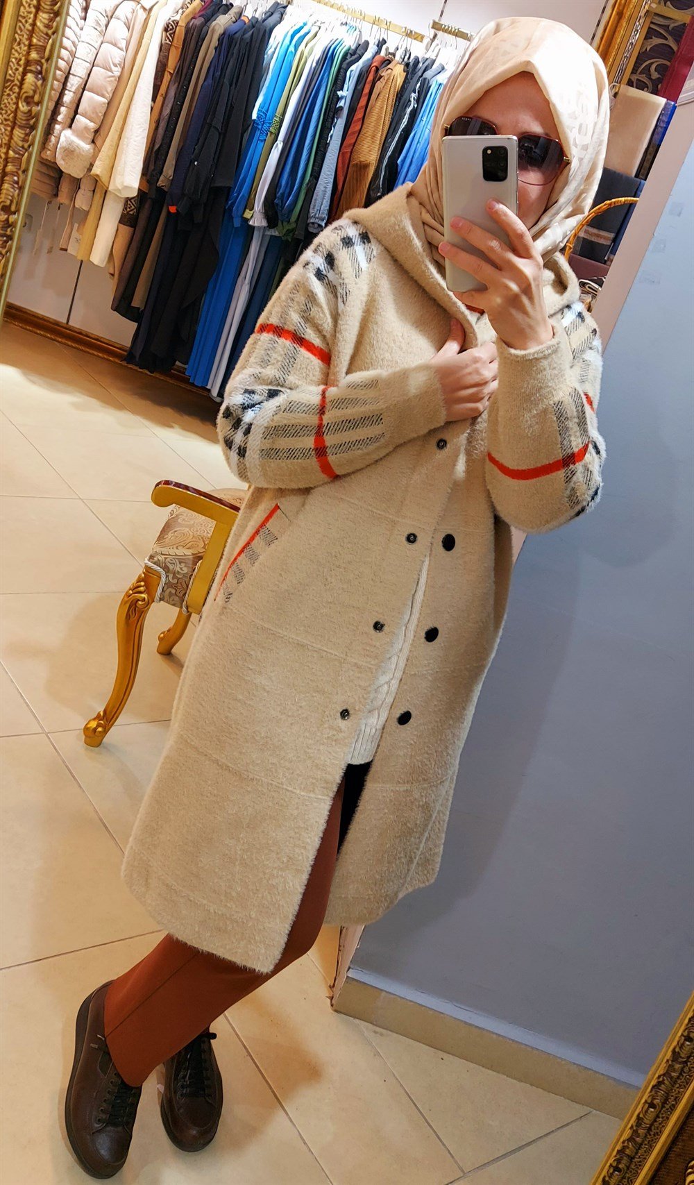 İthal Burberry Desen Angora Kaban - Bej