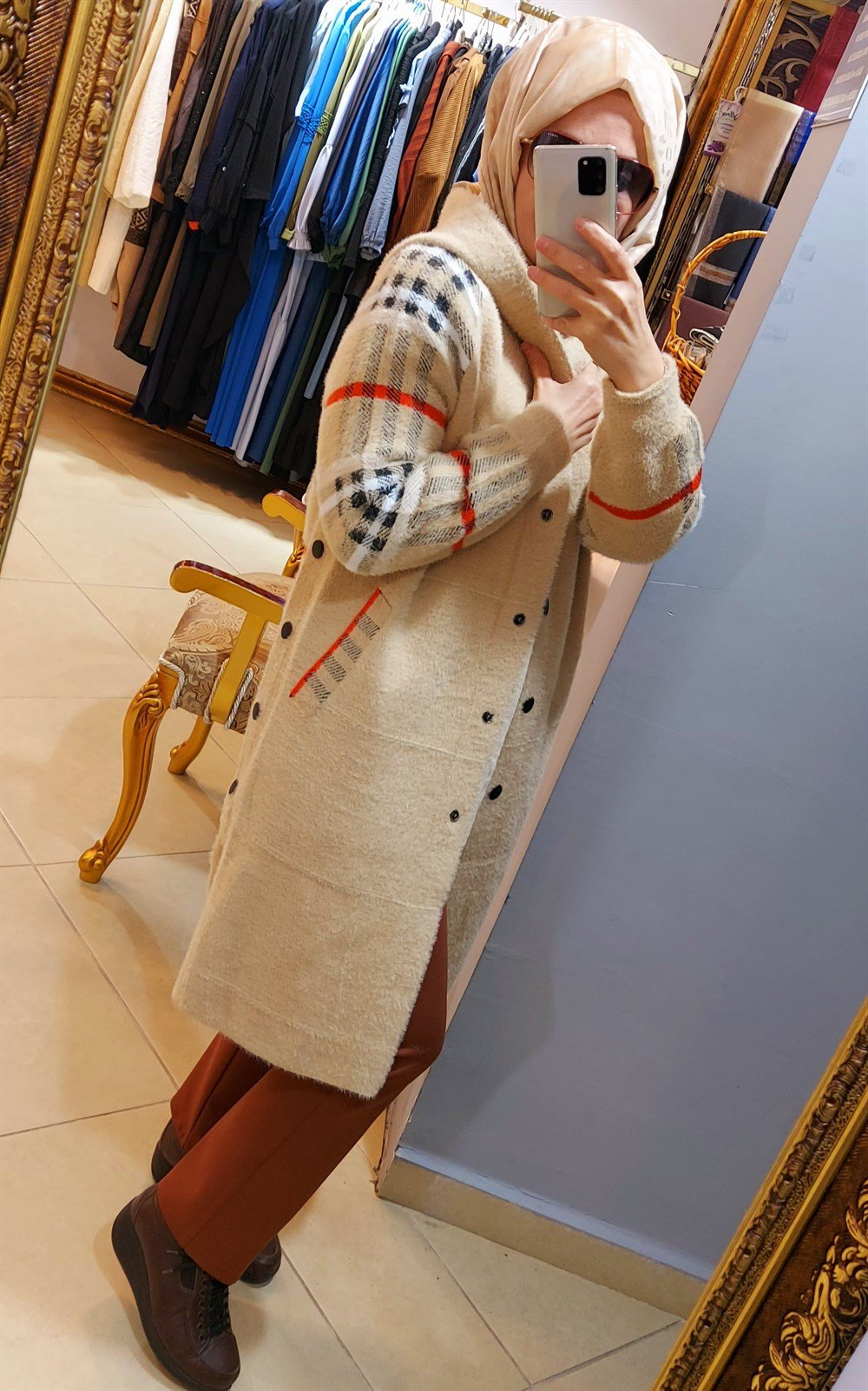 İthal Burberry Desen Angora Kaban - Bej