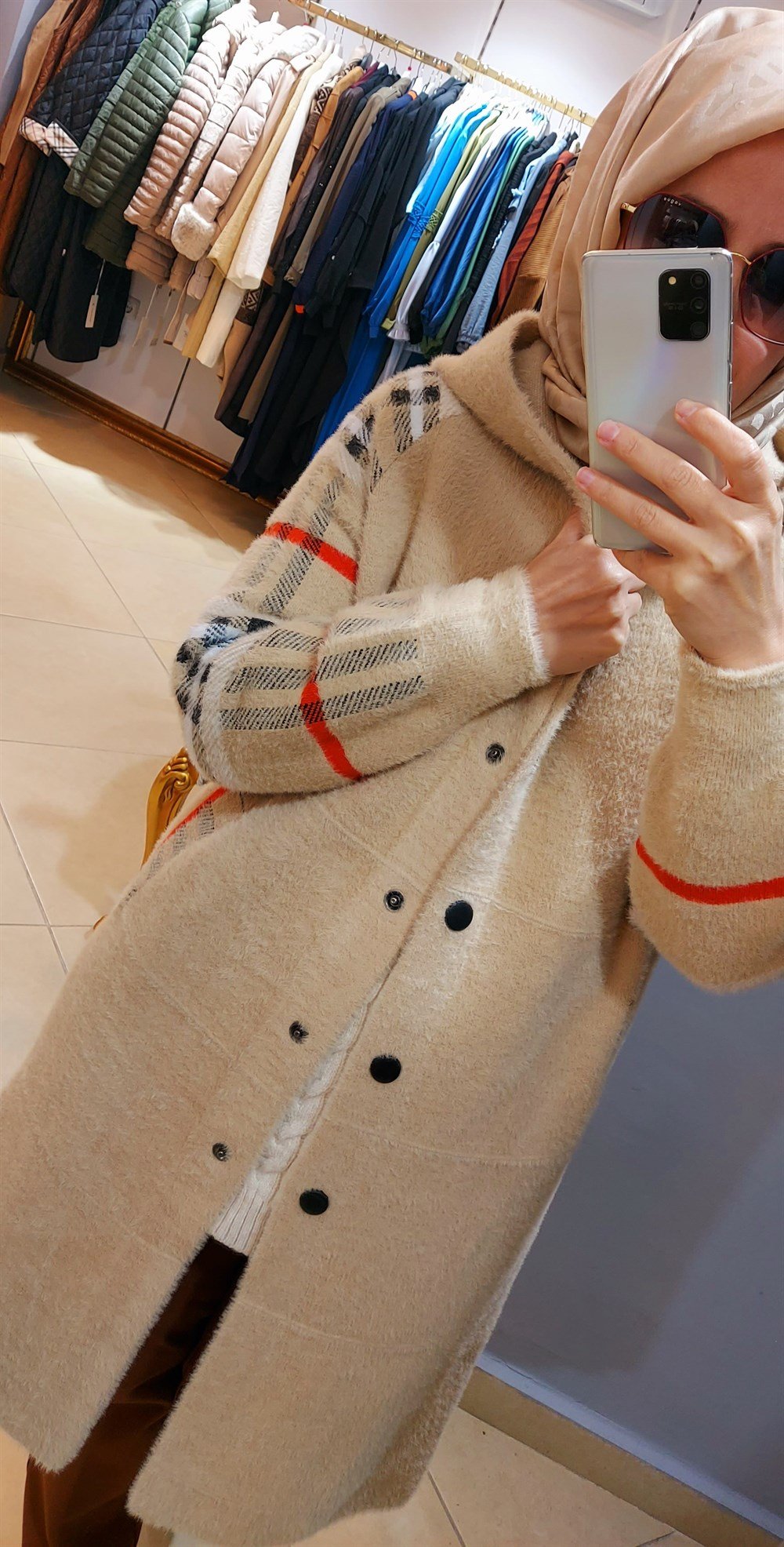 İthal Burberry Desen Angora Kaban - Bej