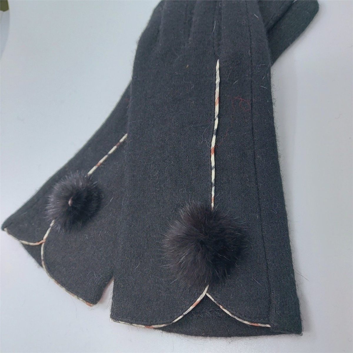 İthal Keçe Eldiven - Siyah