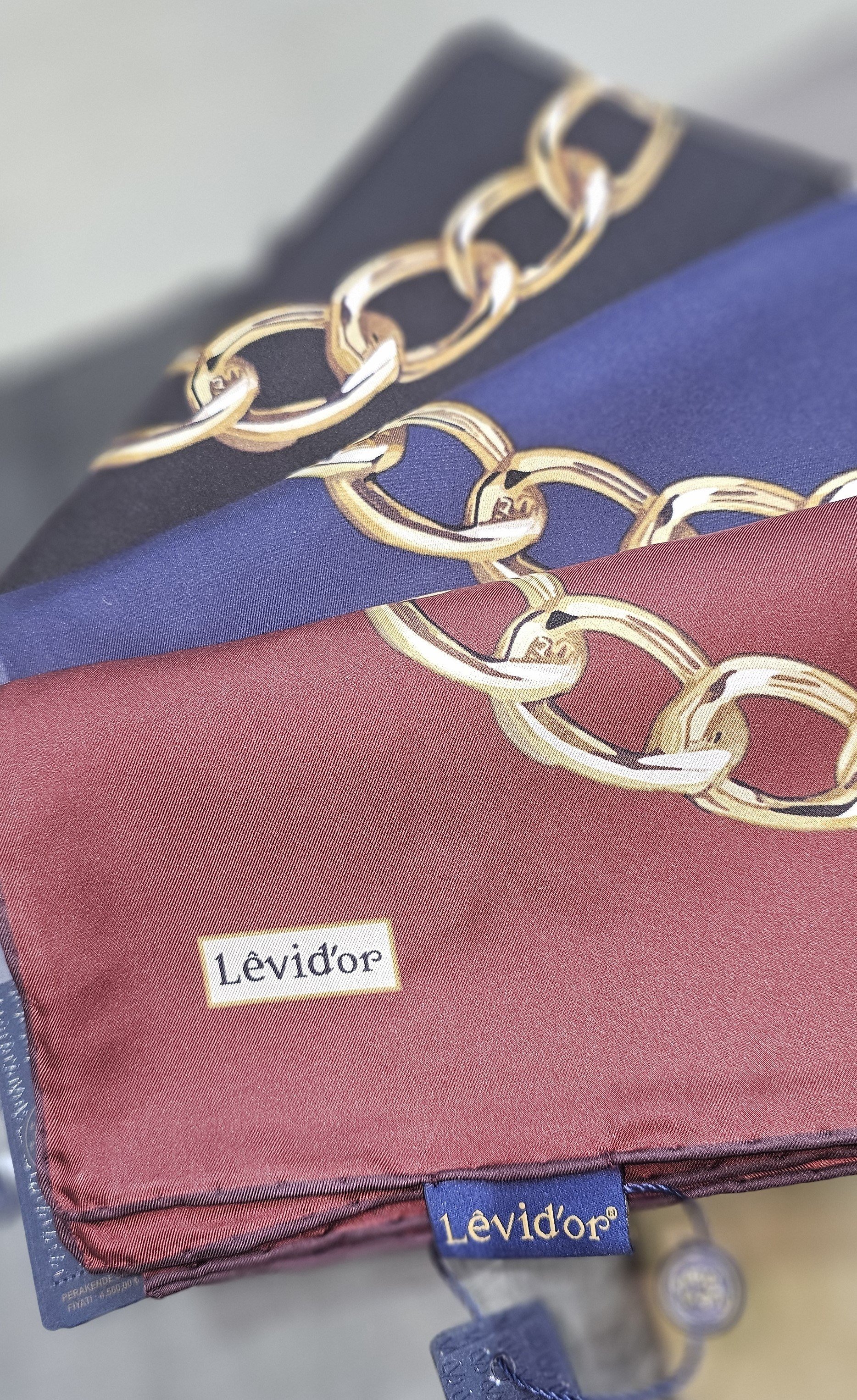 Levidor Twill İpek Eşarp