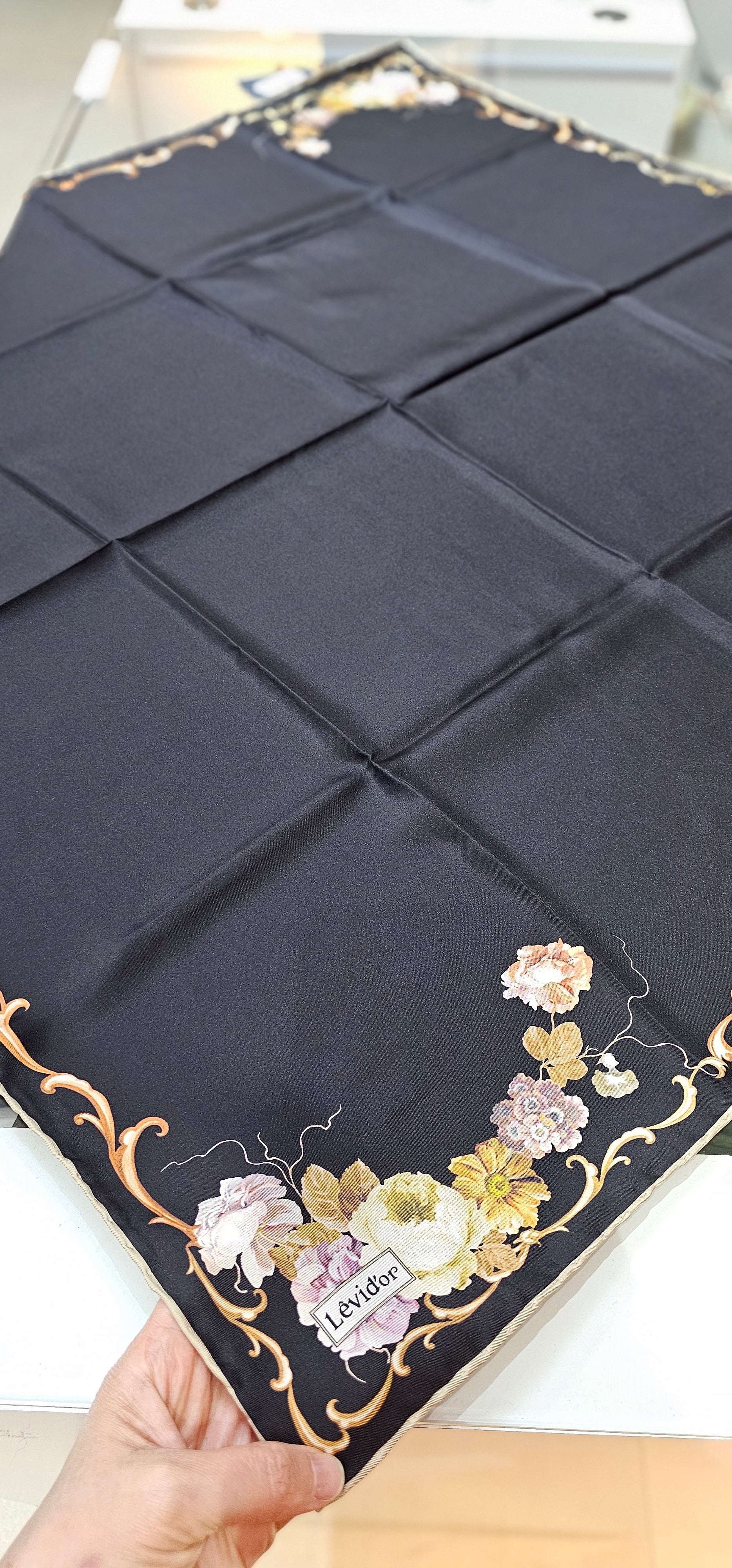 Levidor Twill İpek Eşarp