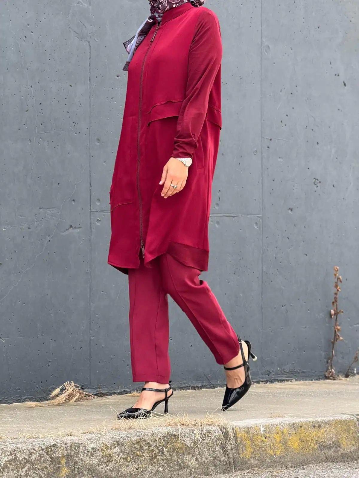 Red Show Giy Çık Kap