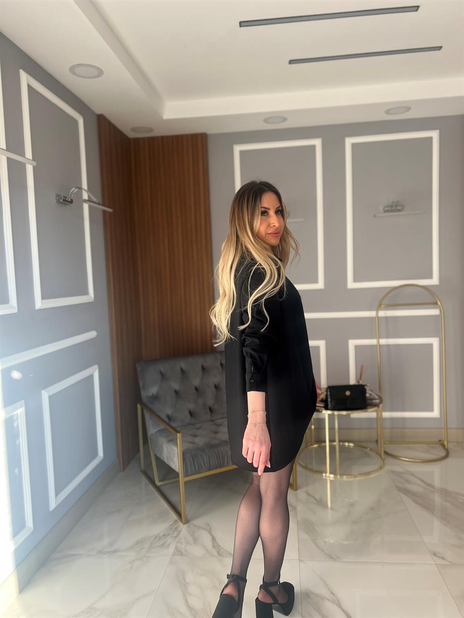 Atlet Detaylı Bluz Siyah