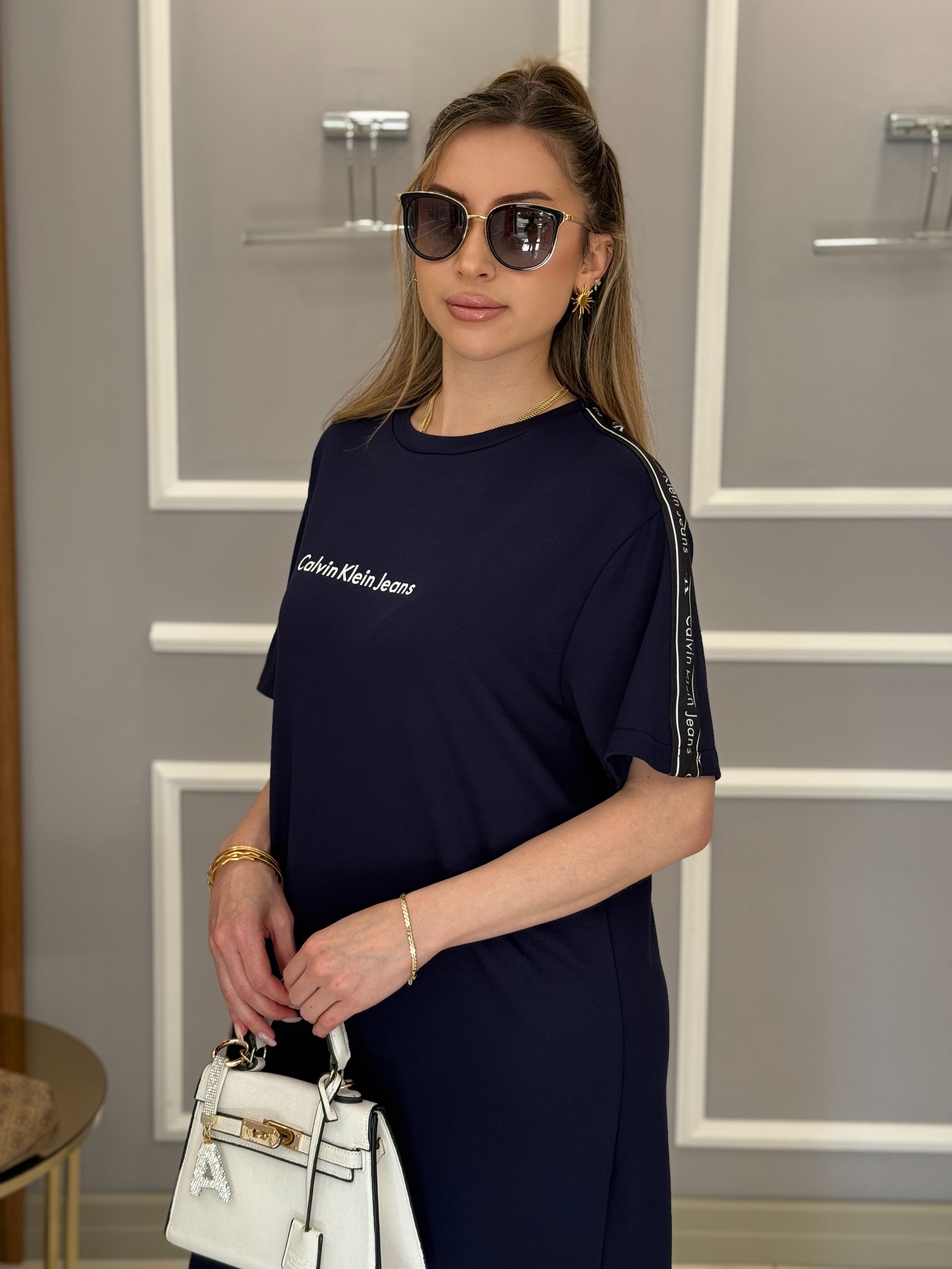 CN Premium Modal Kumaş Kol Detaylı Yandan Tek Yırtmaçlı Boyu 108 cm Lacivert Elbise 
