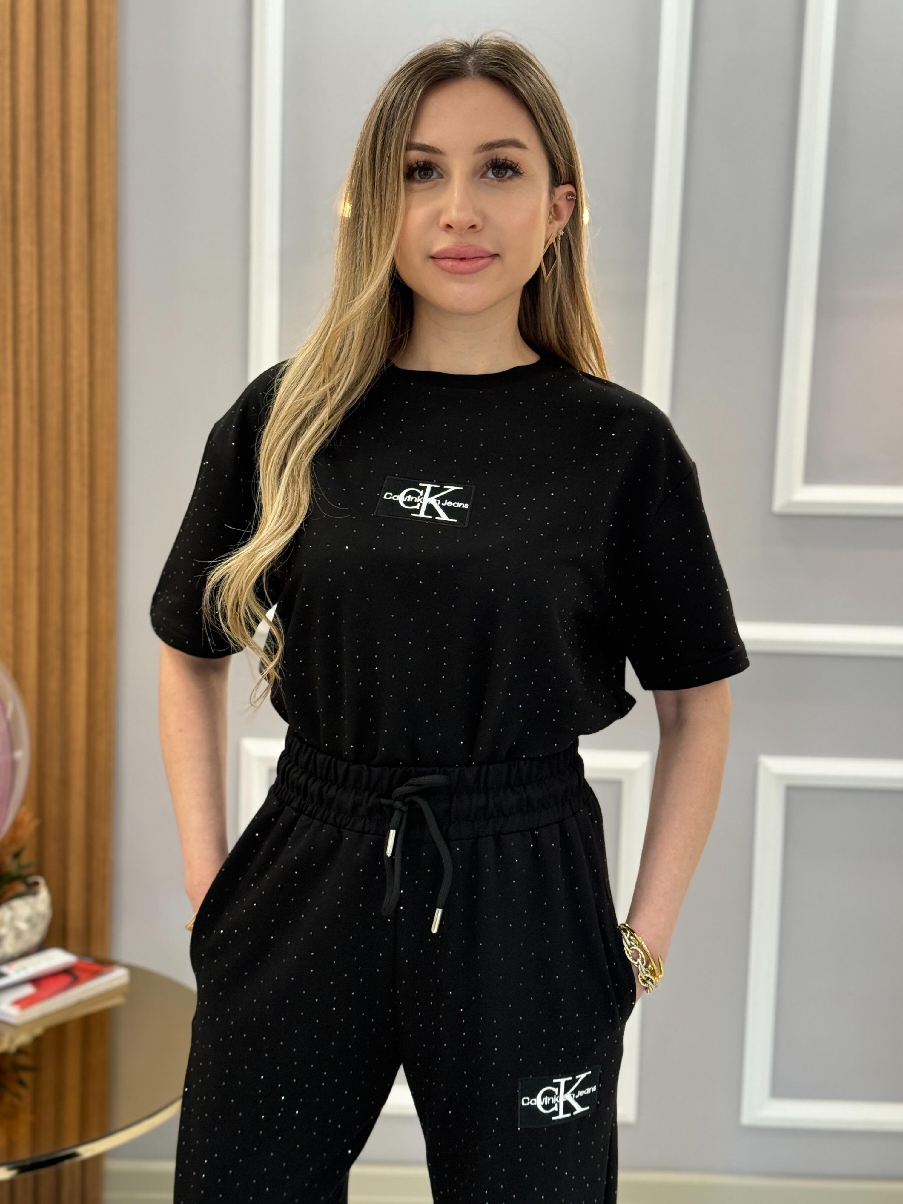 Cn Premium Serpme Taşlı Siyah Takım 