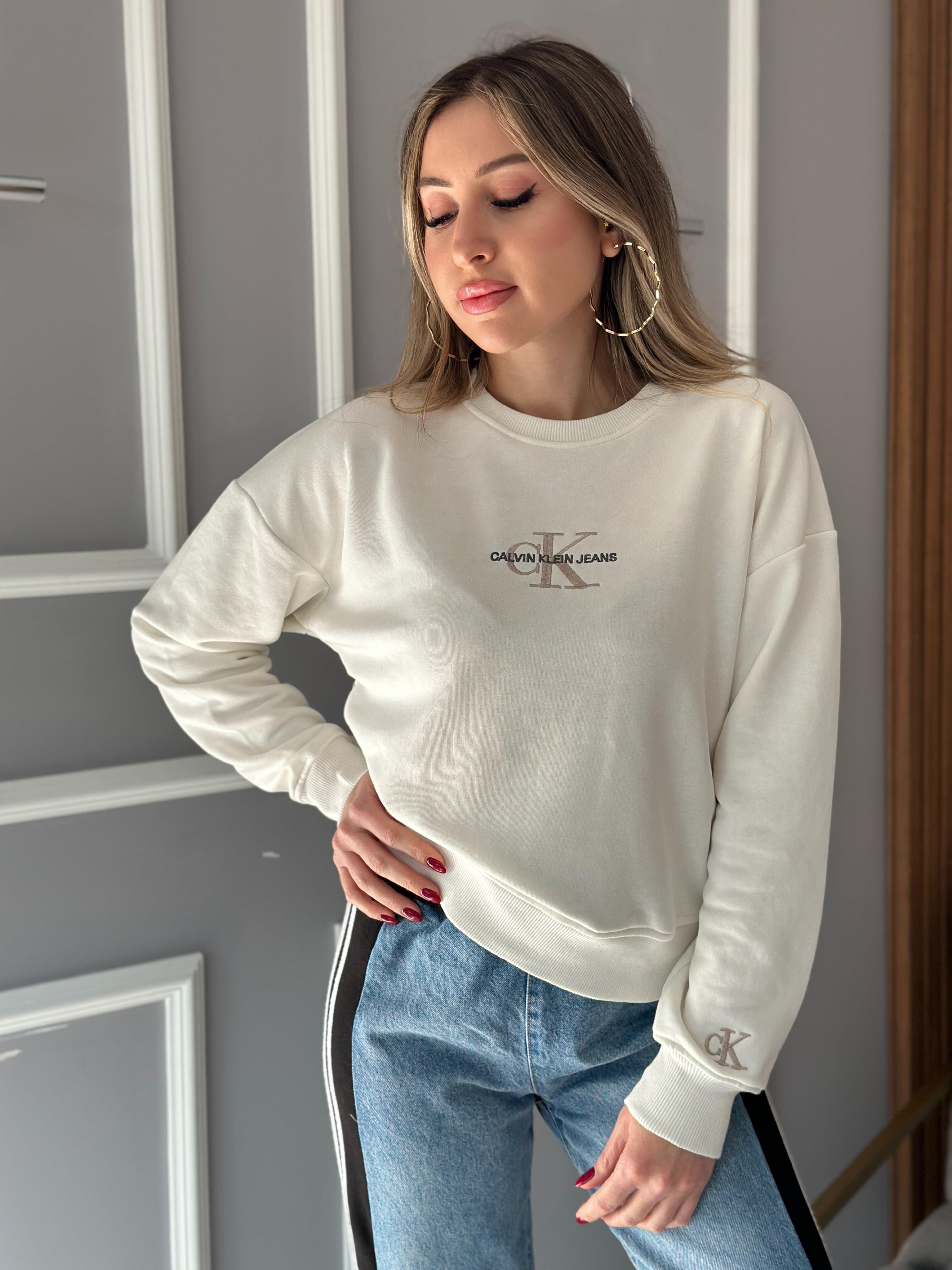 Cn Sweatshirt Yazı Detaylı Ekru