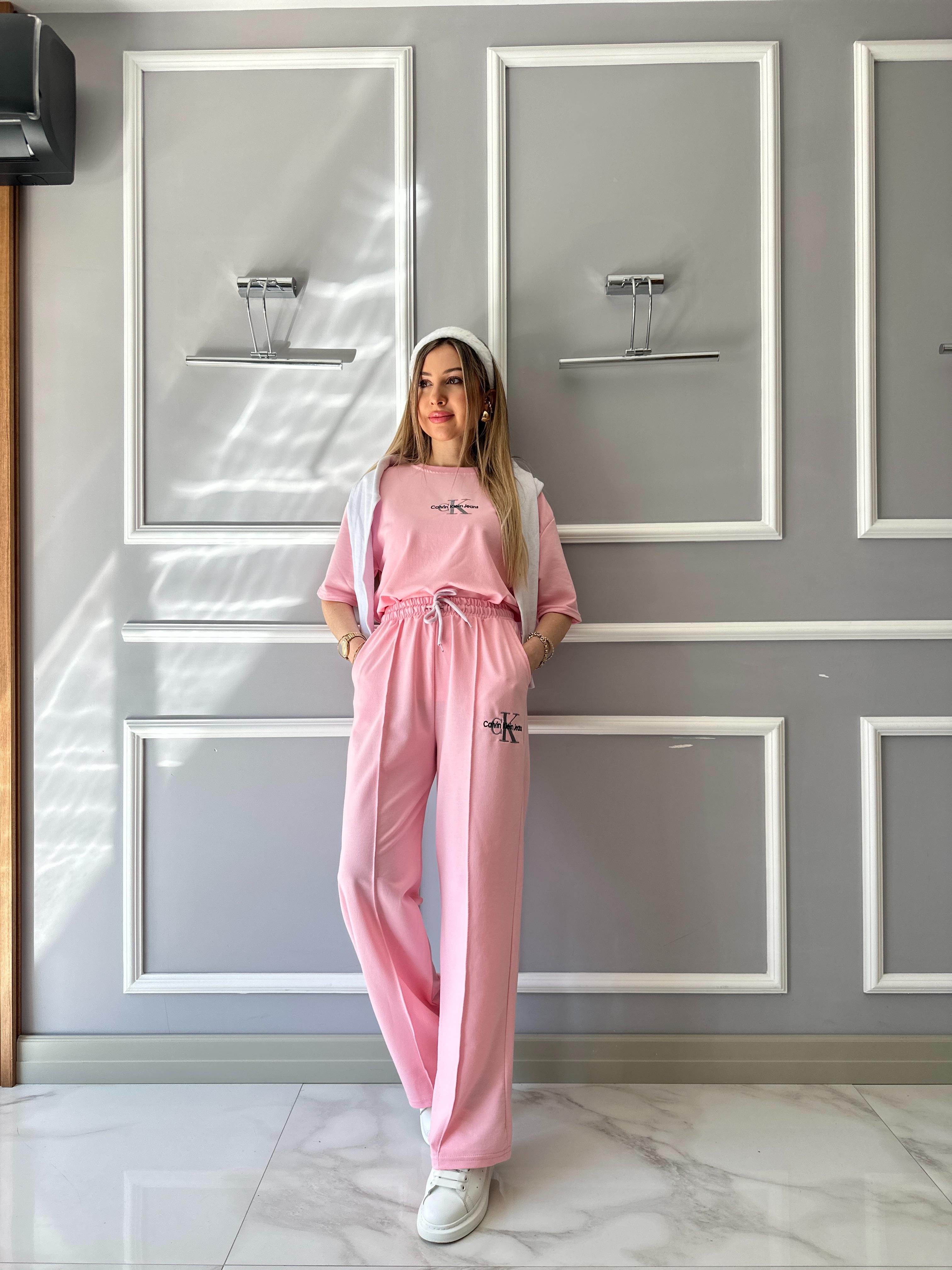 Cn Takım Pembe 