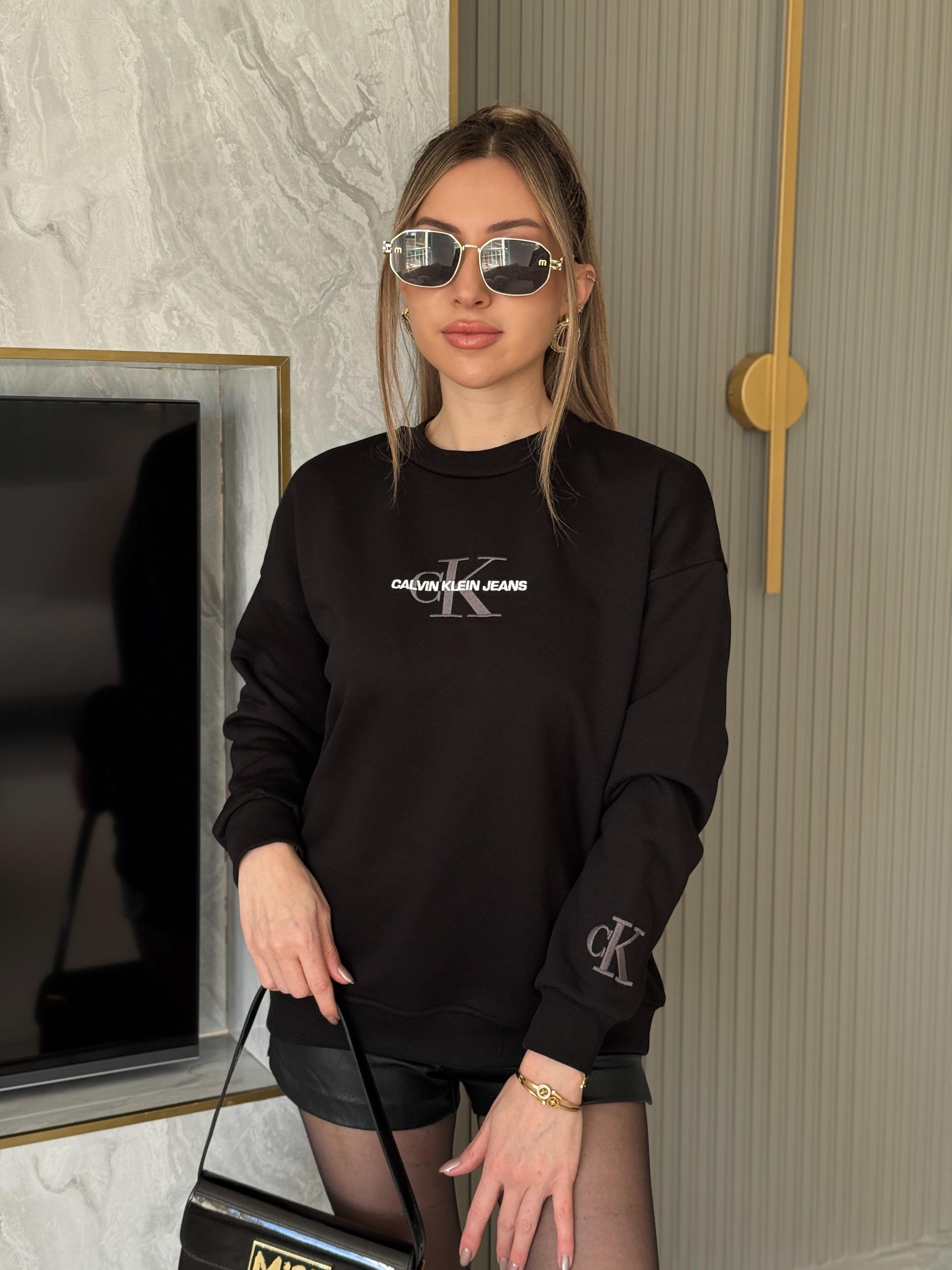 Cnk Bilek Detaylı Siyah Sweat Boyu 65 cm