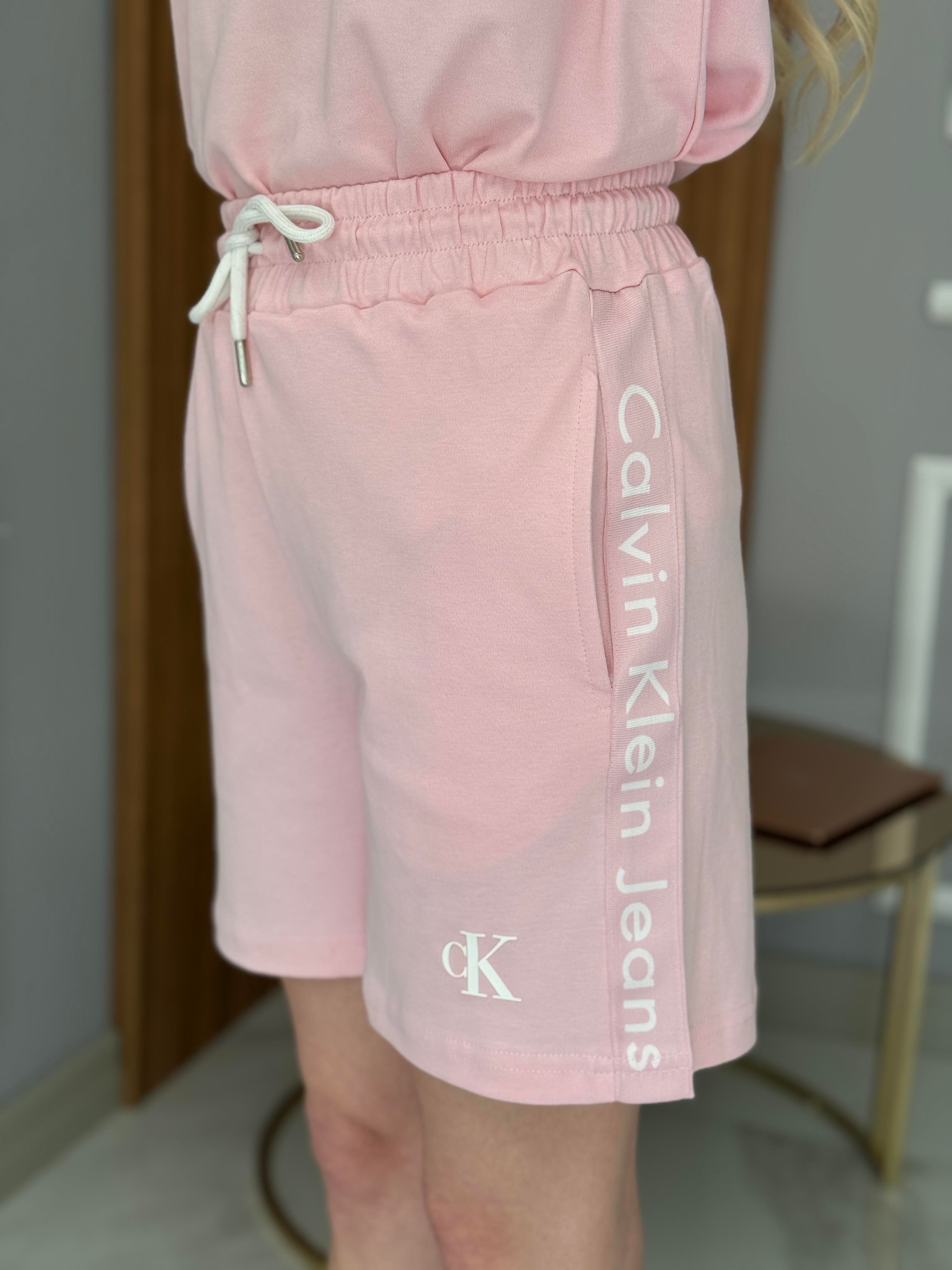 Cnk Kol Detaylı Şortlu Takım Pembe