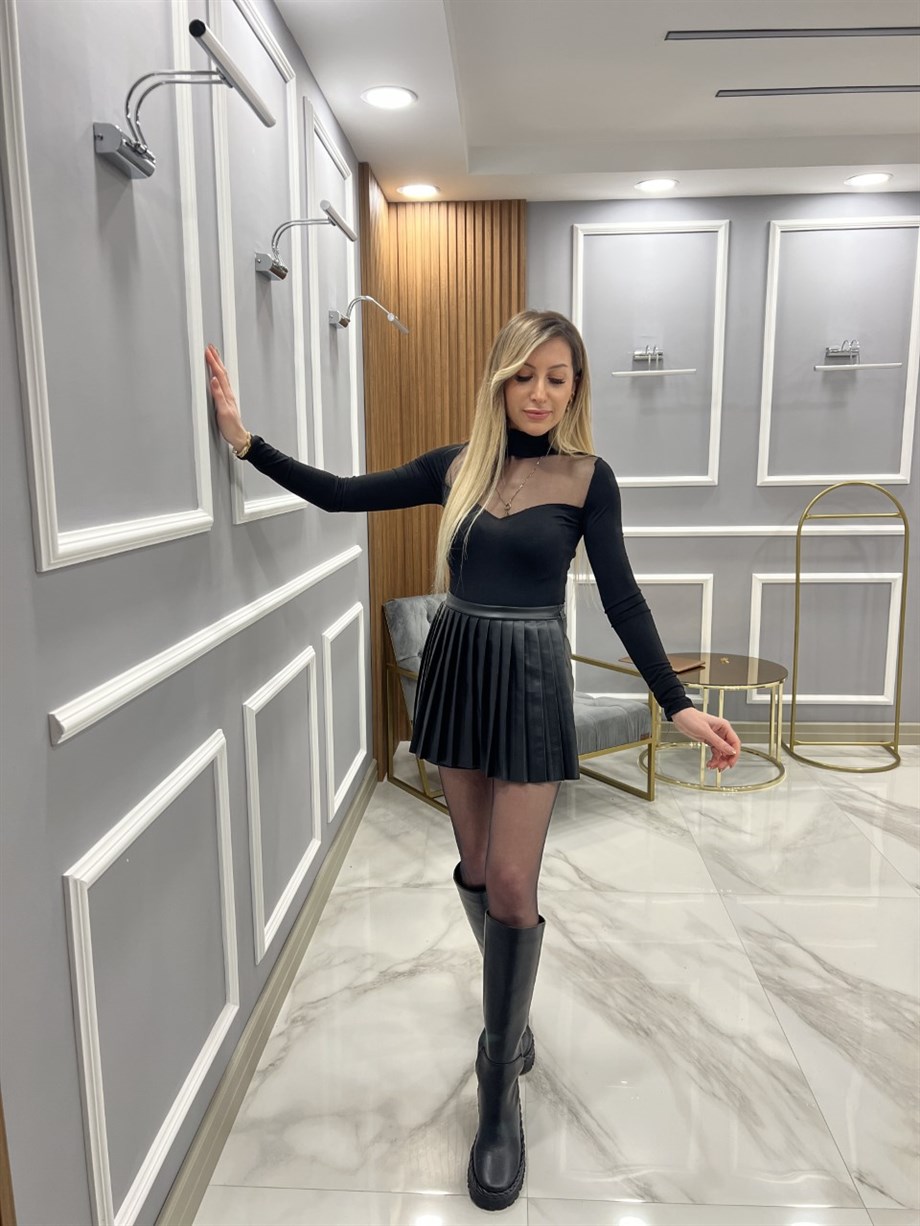 Deri Pileli Şort Etek Siyah