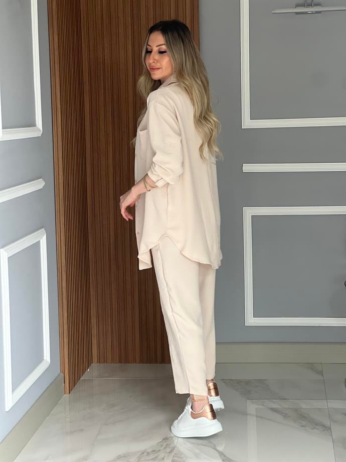 Düğmeli Takım Bej