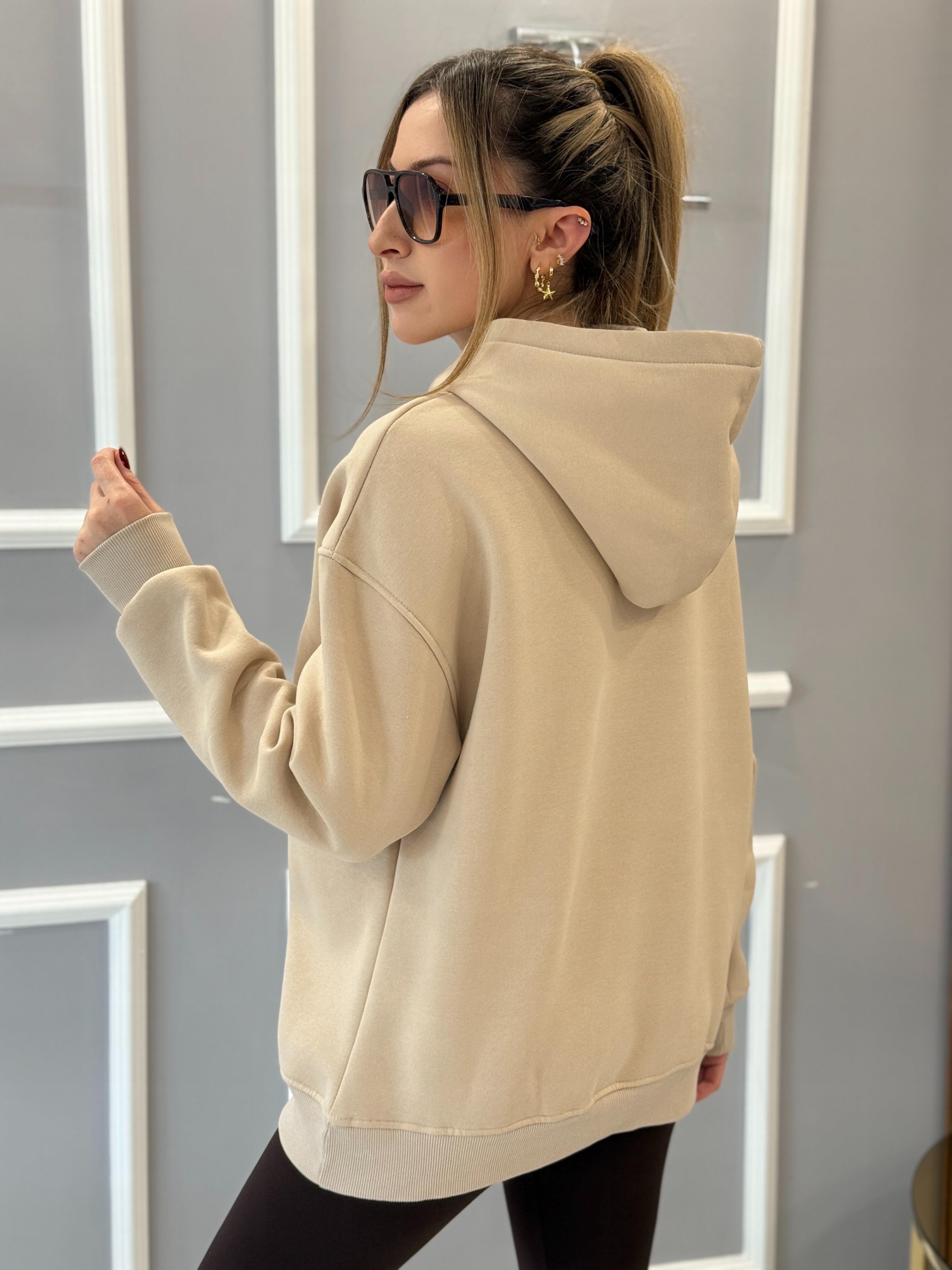 Gu Kapşonlu Kabartma Yazılı Vizon Sweatshirt