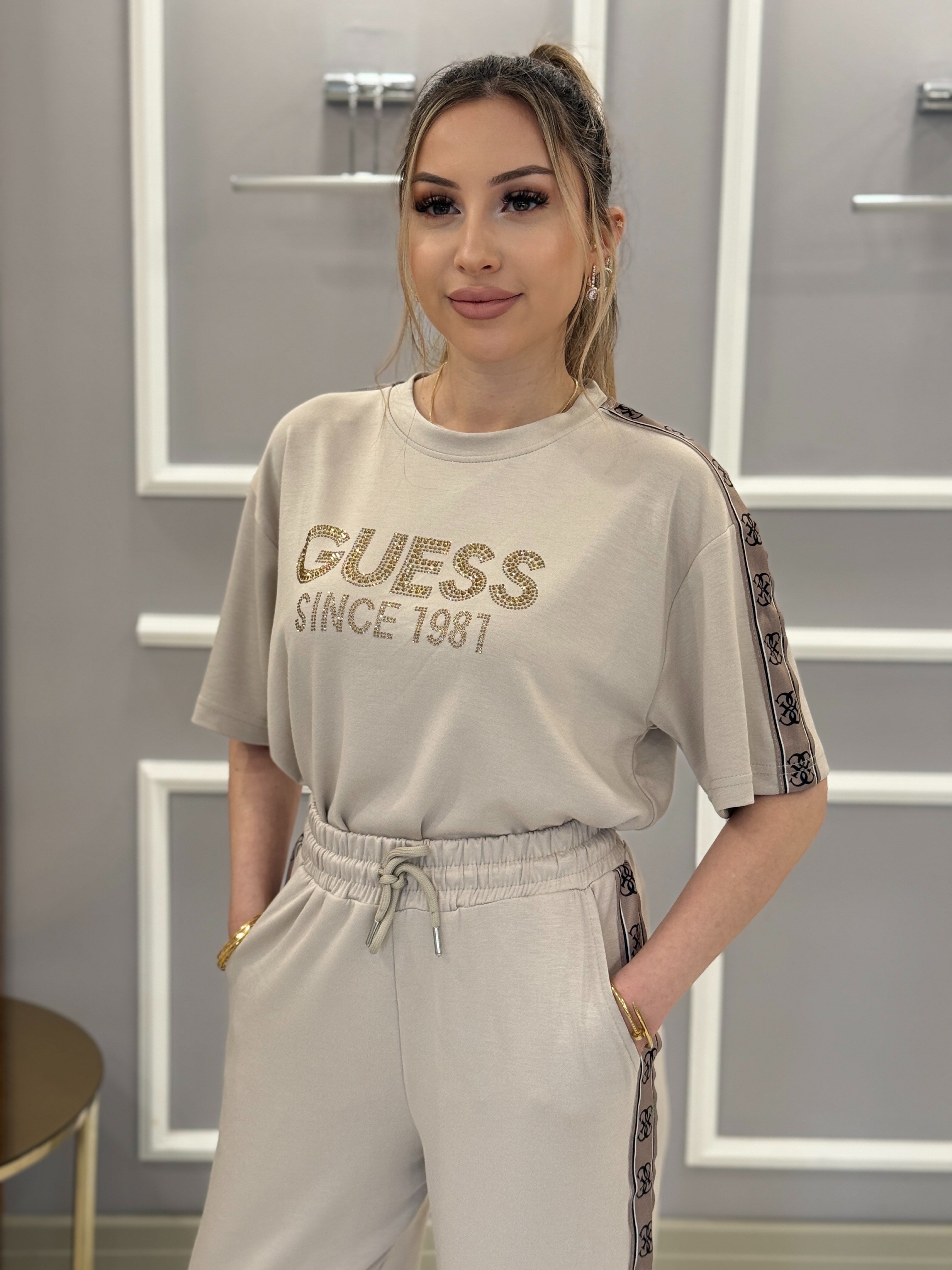 Gu Premium Modal Kumaş Kol Detaylı Taş Yazılı Vizon Takım