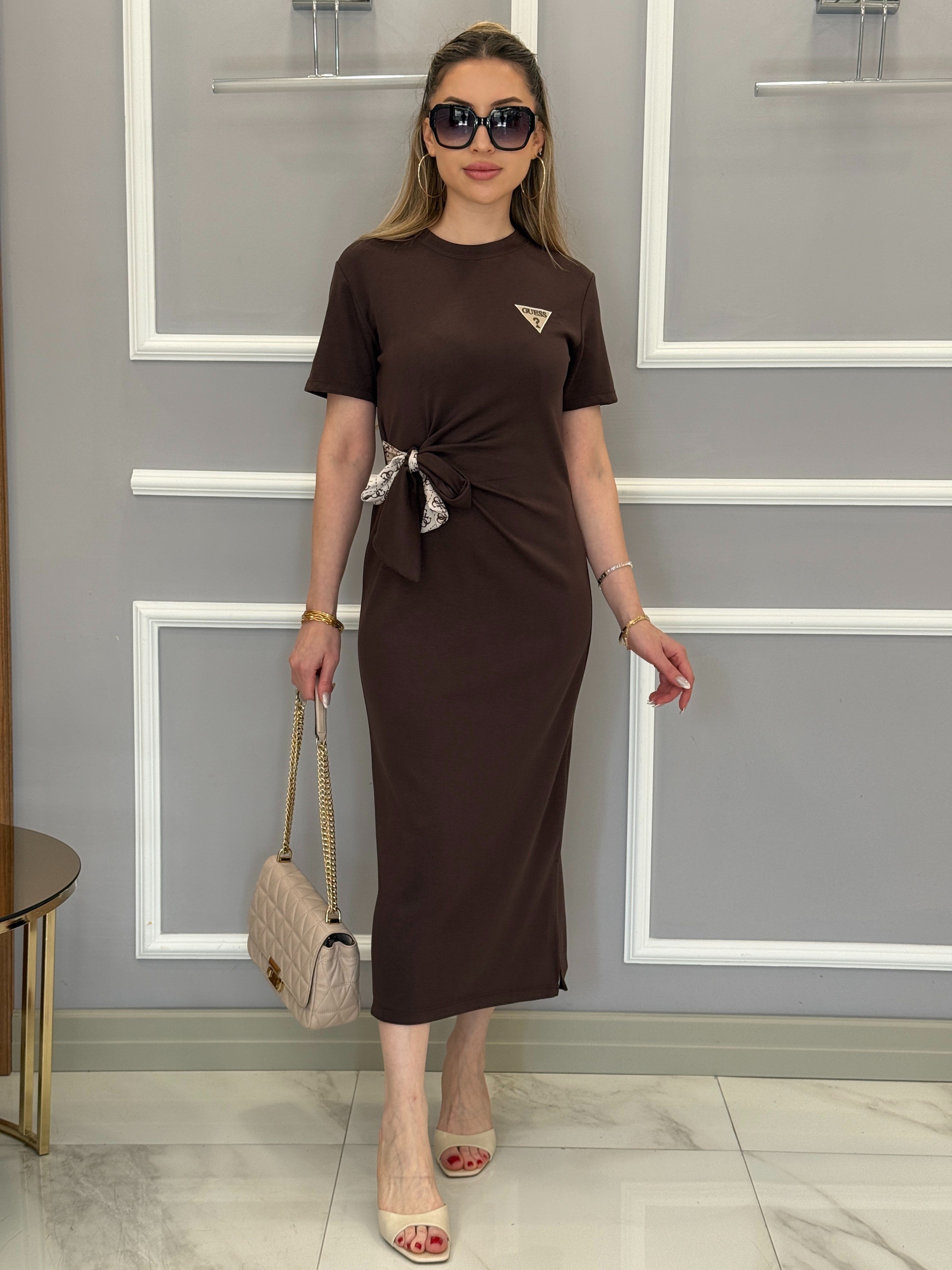 Gu Premium Modal Kumaş Kuşaklı Yandan İki Yırtmaçlı 125 cm Elbise Kahverengi 