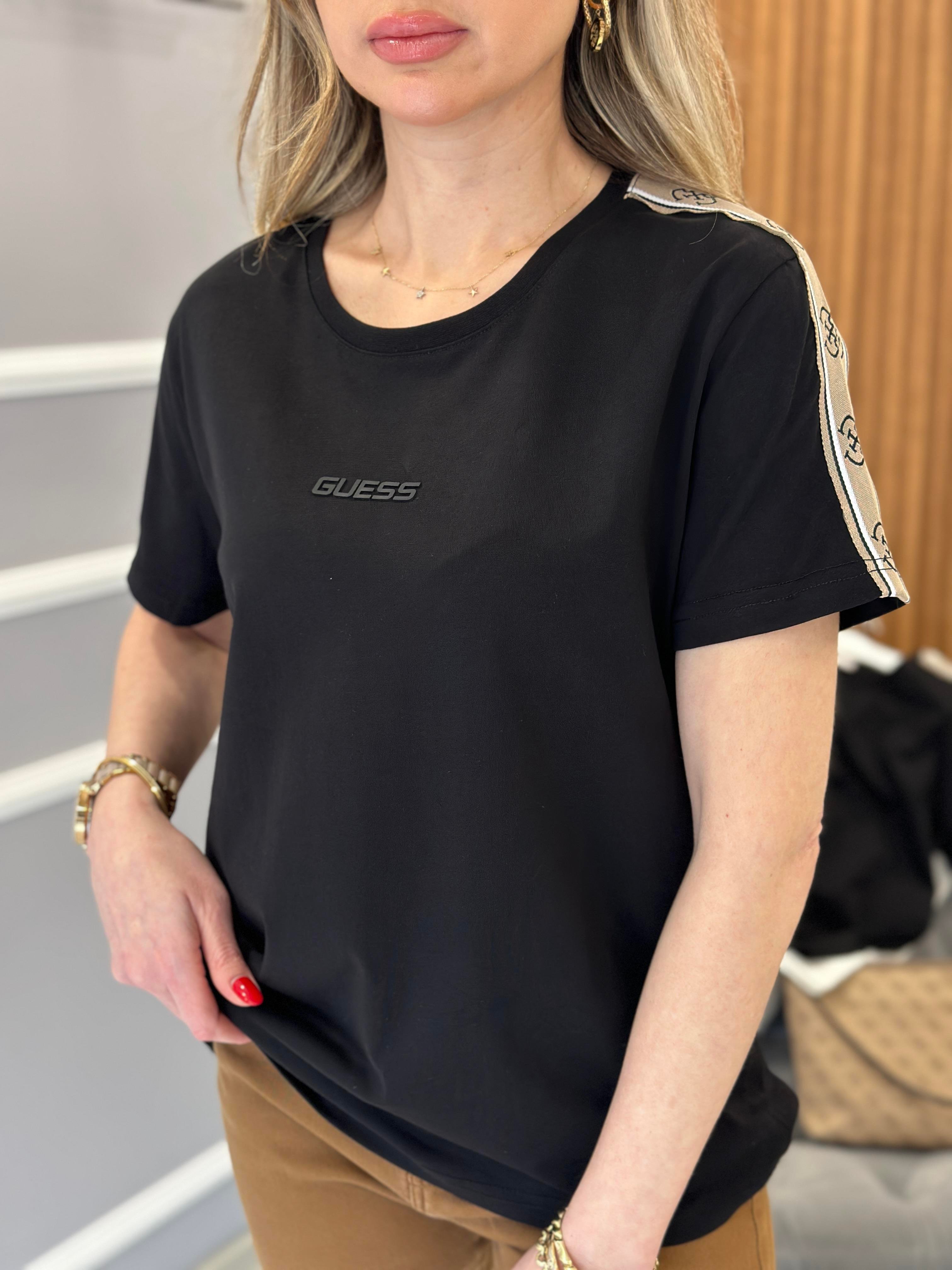Gu T-shirt Kol Detaylı Siyah