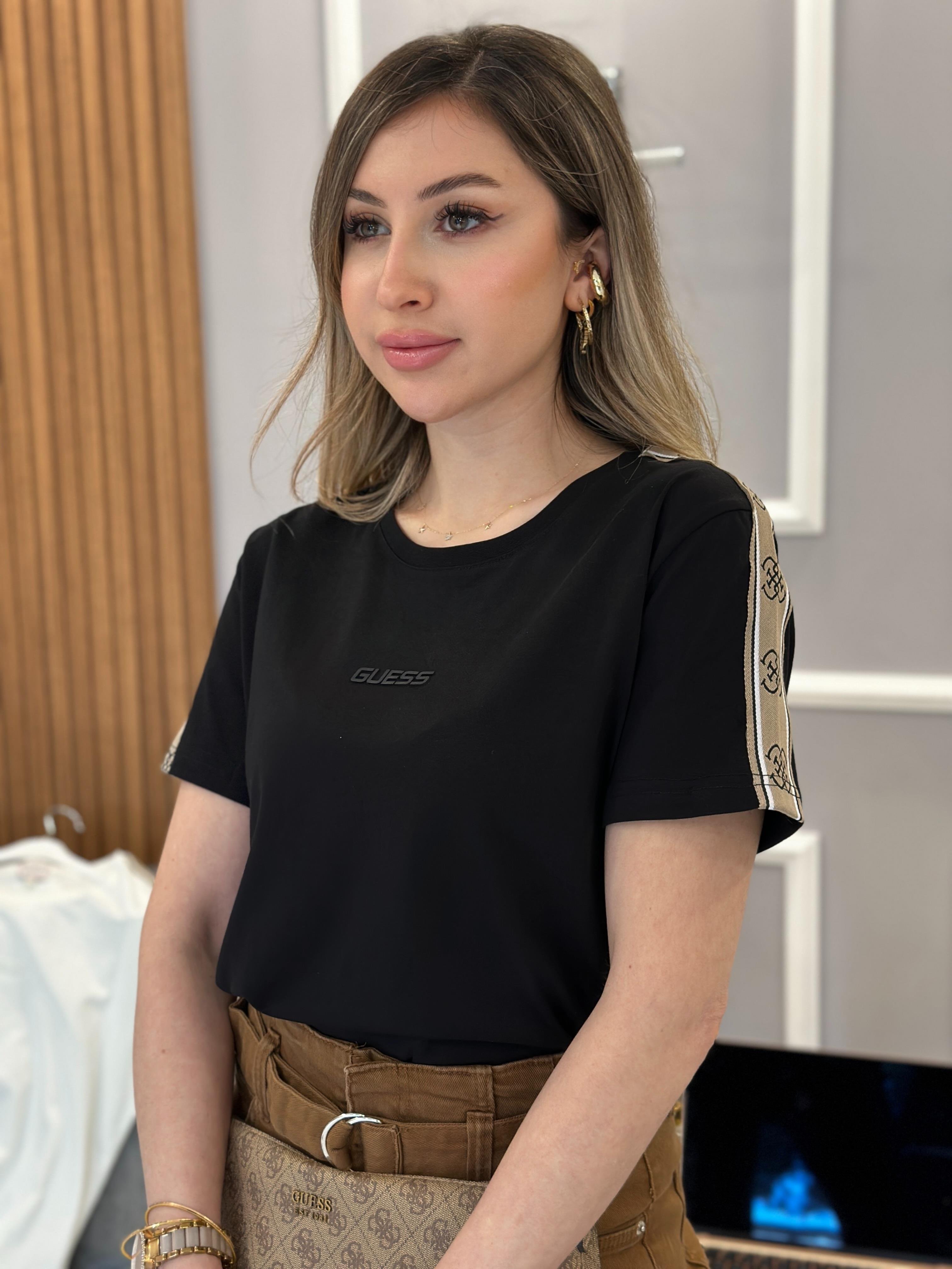 Gu T-shirt Kol Detaylı Siyah