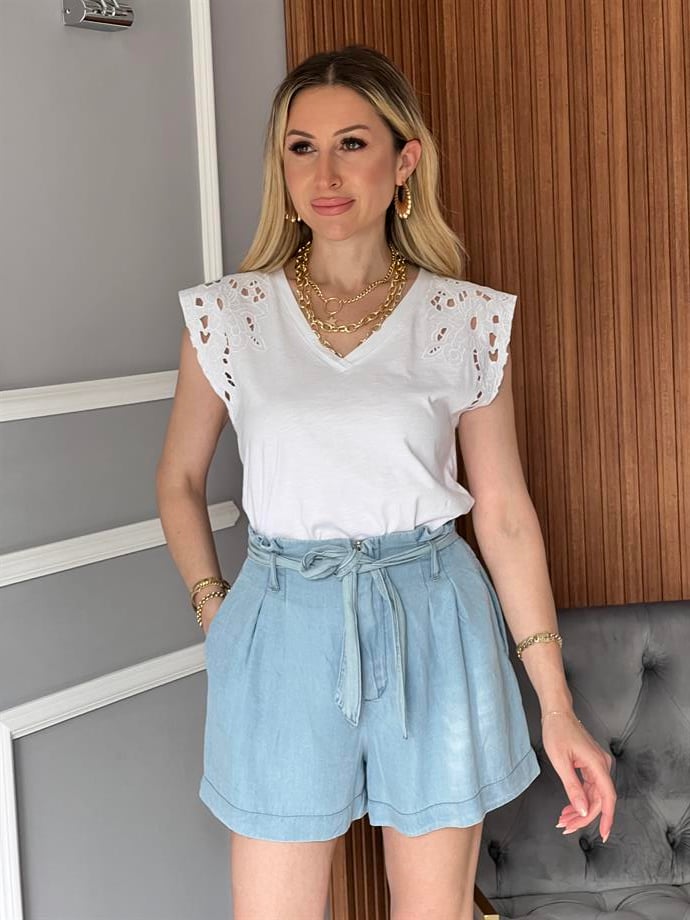 Kolu Nakışlı Tişört Beyaz