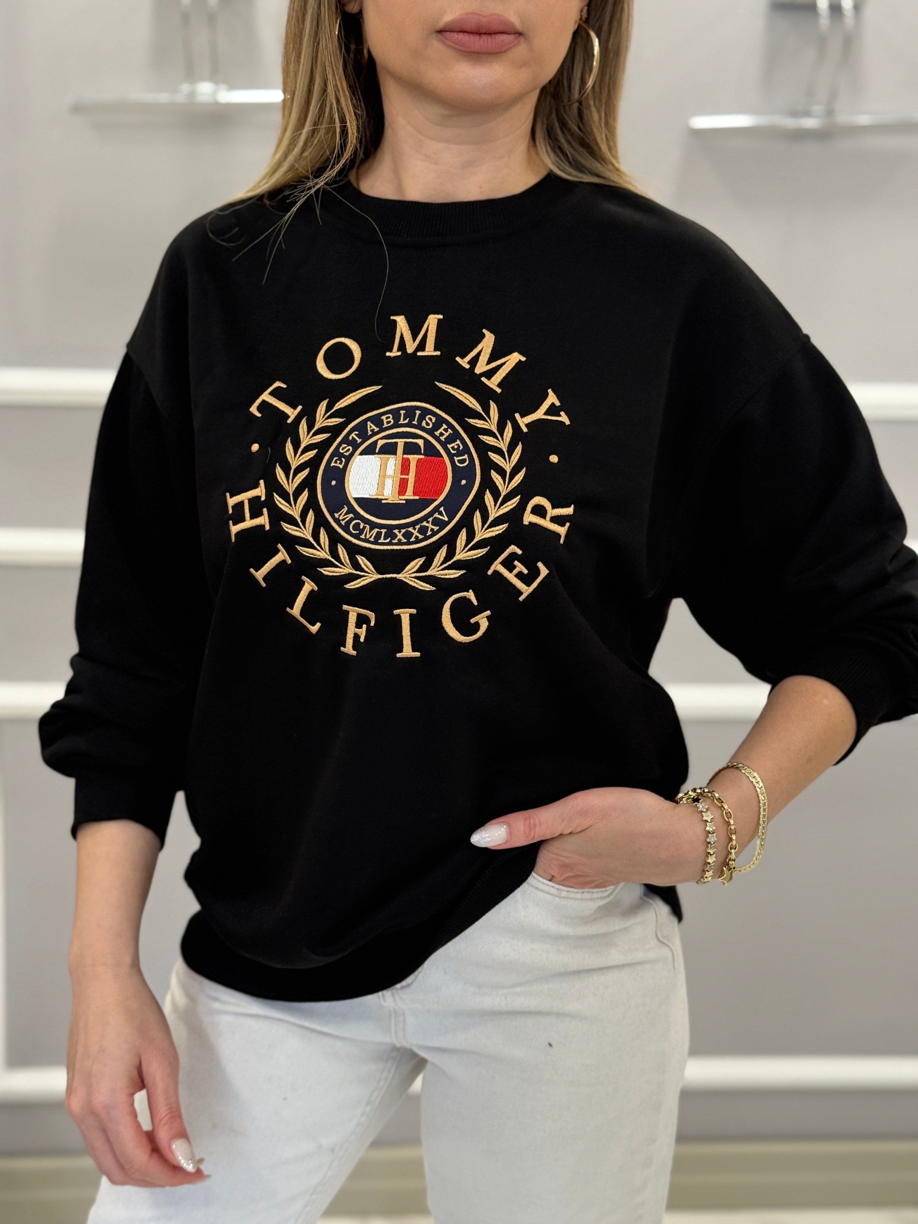 TH Premium Gold Nakışlı Sweatshirt Siyah