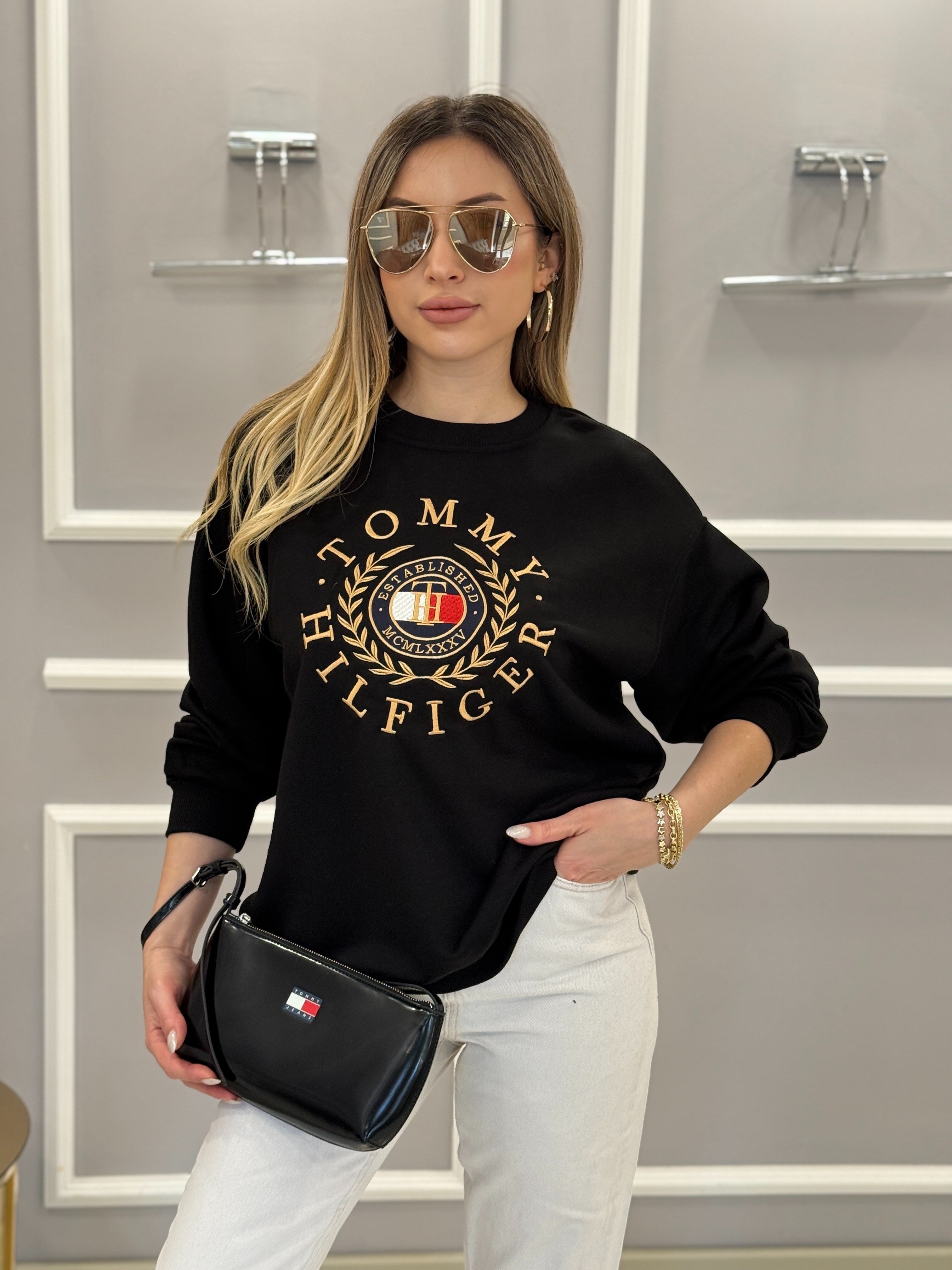 TH Premium Gold Nakışlı Sweatshirt Siyah