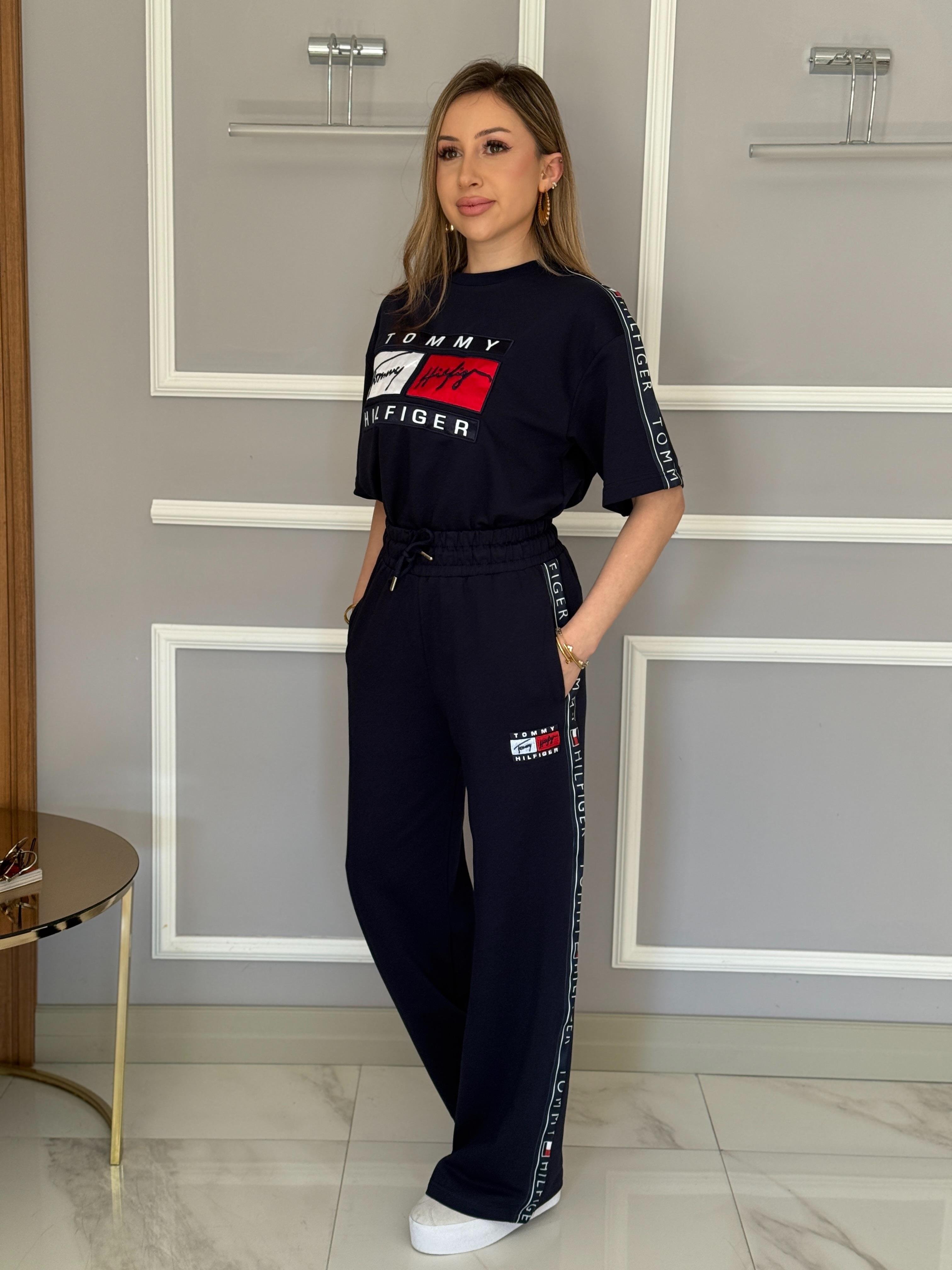 Th Premium Yan Şeritli Lacivert Takım 