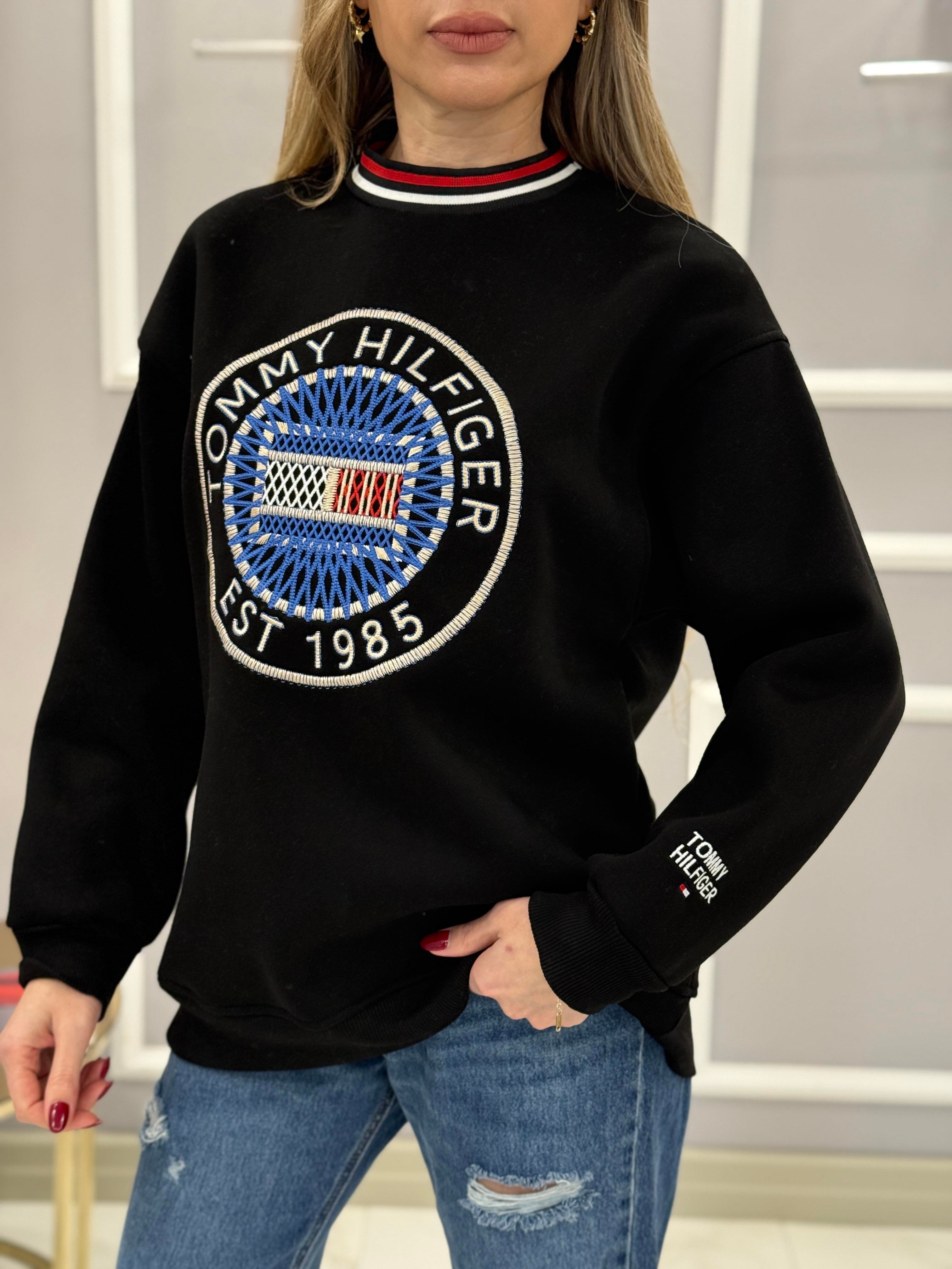 Th Şardonlu Nakış Detaylı Boyu 65cm Sweat Siyah 