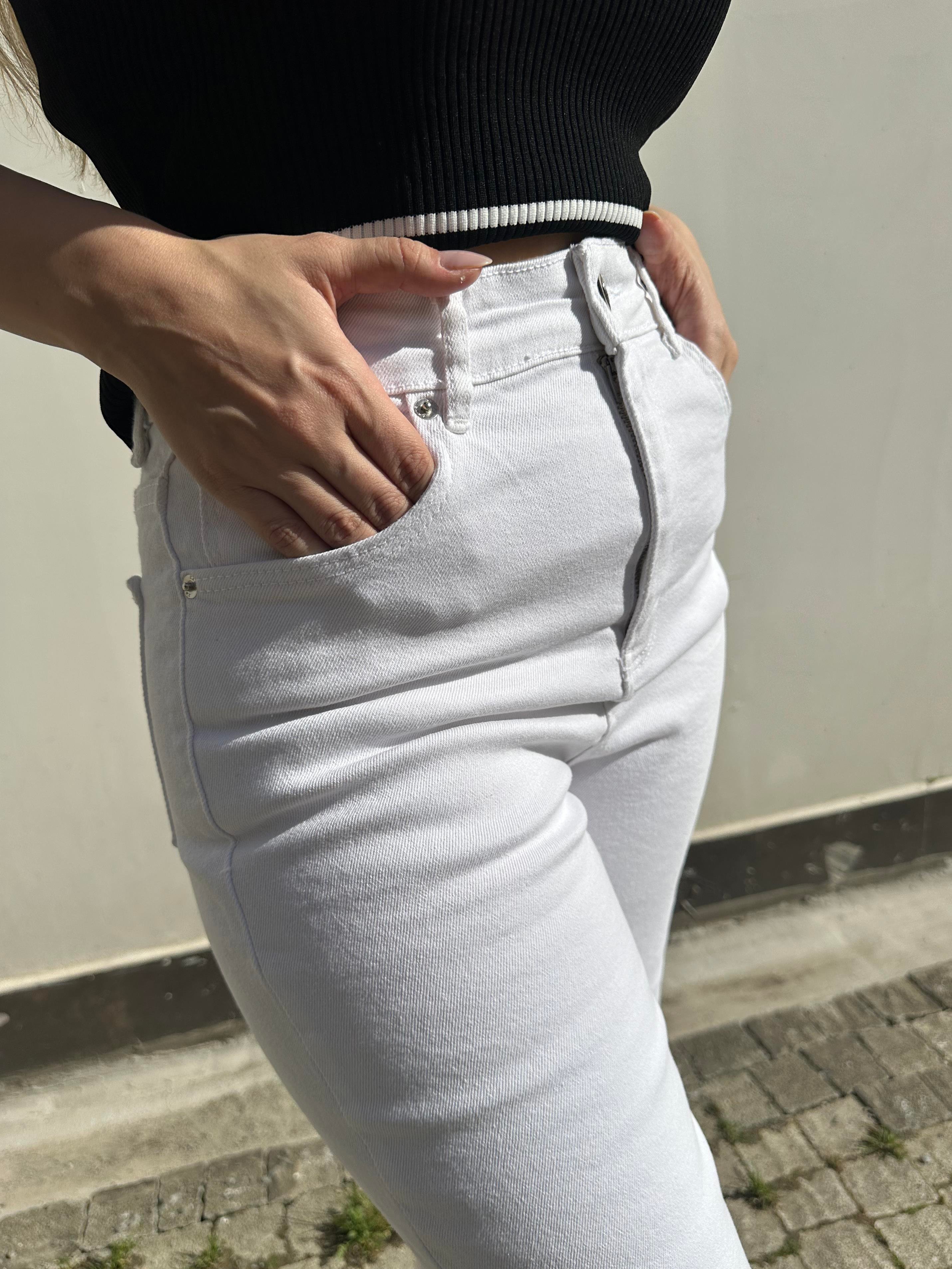 Beyaz Straight  Jean