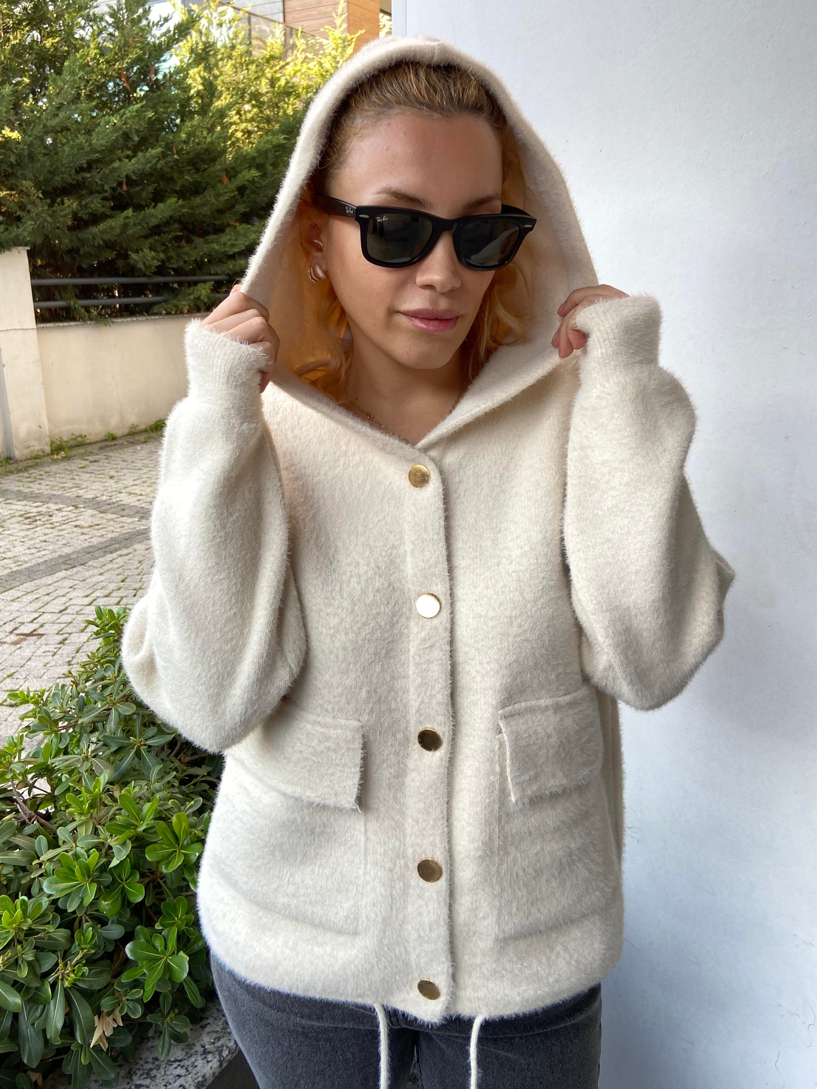 Krem Rengi Angora Görünümlü Kapüşonlu Hırka