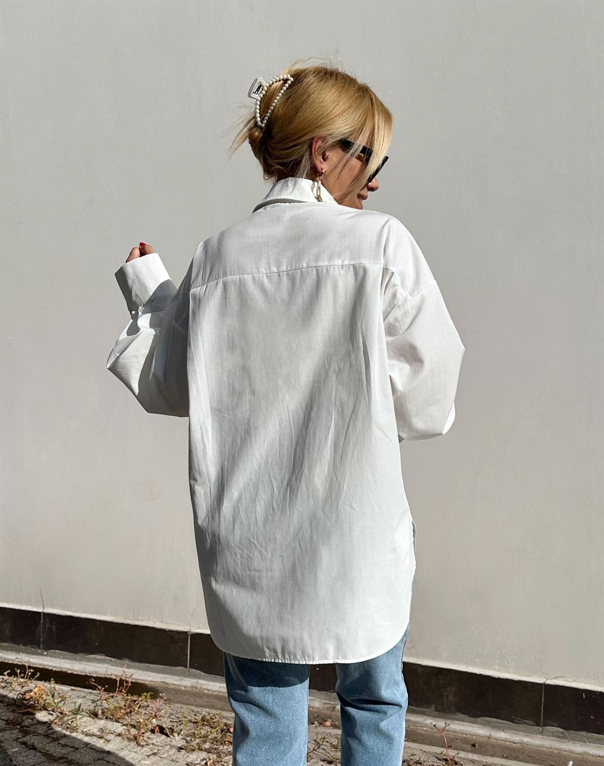 Oversize Kırık Beyaz Poplin Gömlek