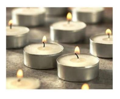 50 adet beyaz renkli tea light mum, her anınıza eşlik edecek zarif bir aydınlatma sağlar.; Kolay yanabilen ve uzun süreli kullanım sunan bu mumlarla evinizdeki atmosferi değiştirebilirsiniz.; Düşük ışık gücüyle ideal aydınlatma seviyesini sunan tea light 