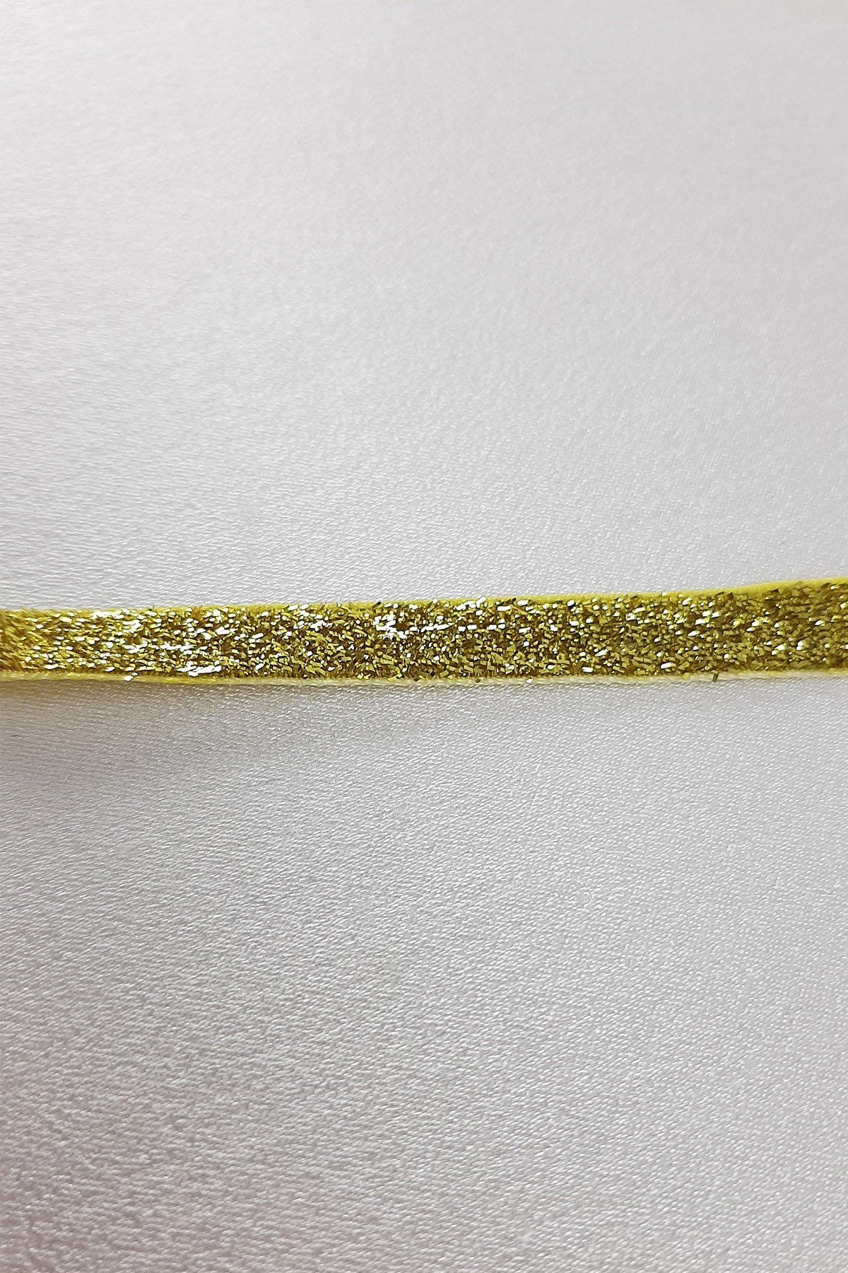 Altın Sarısı Simli Kadife Kurdele 1 cm
