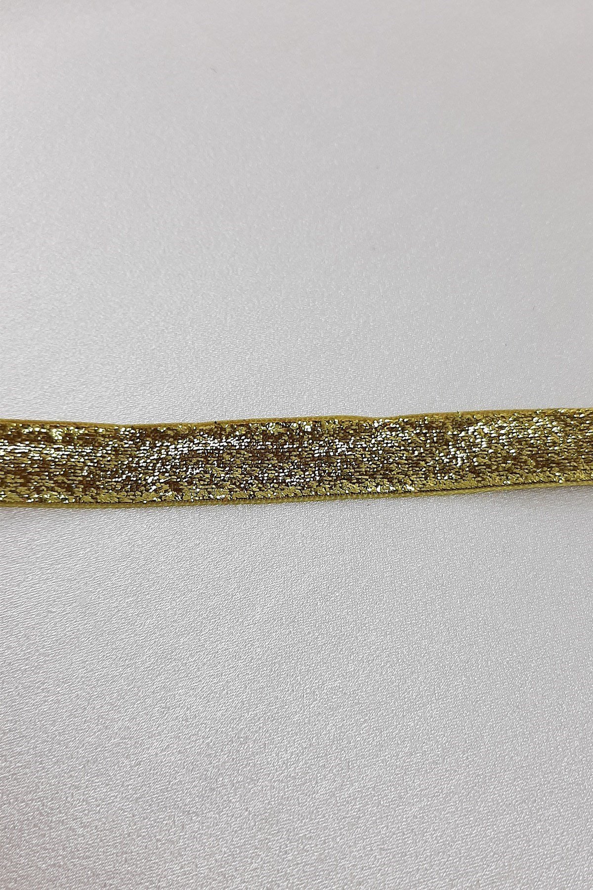 Altın Sarısı Simli Kadife Kurdele 1,5 cm