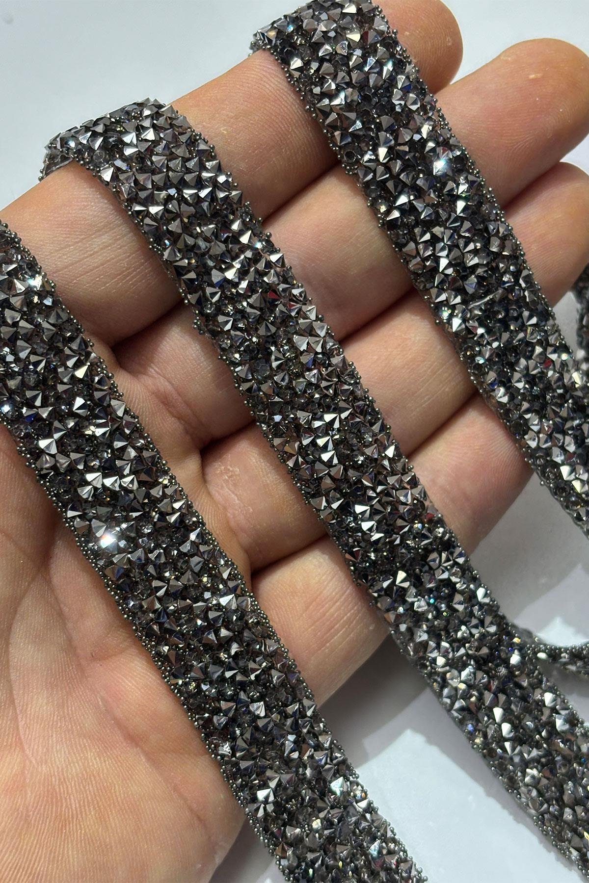 Antrasit Gri Ütüyle Yapışan Şerit Taş Boncuk1,5 Cm
