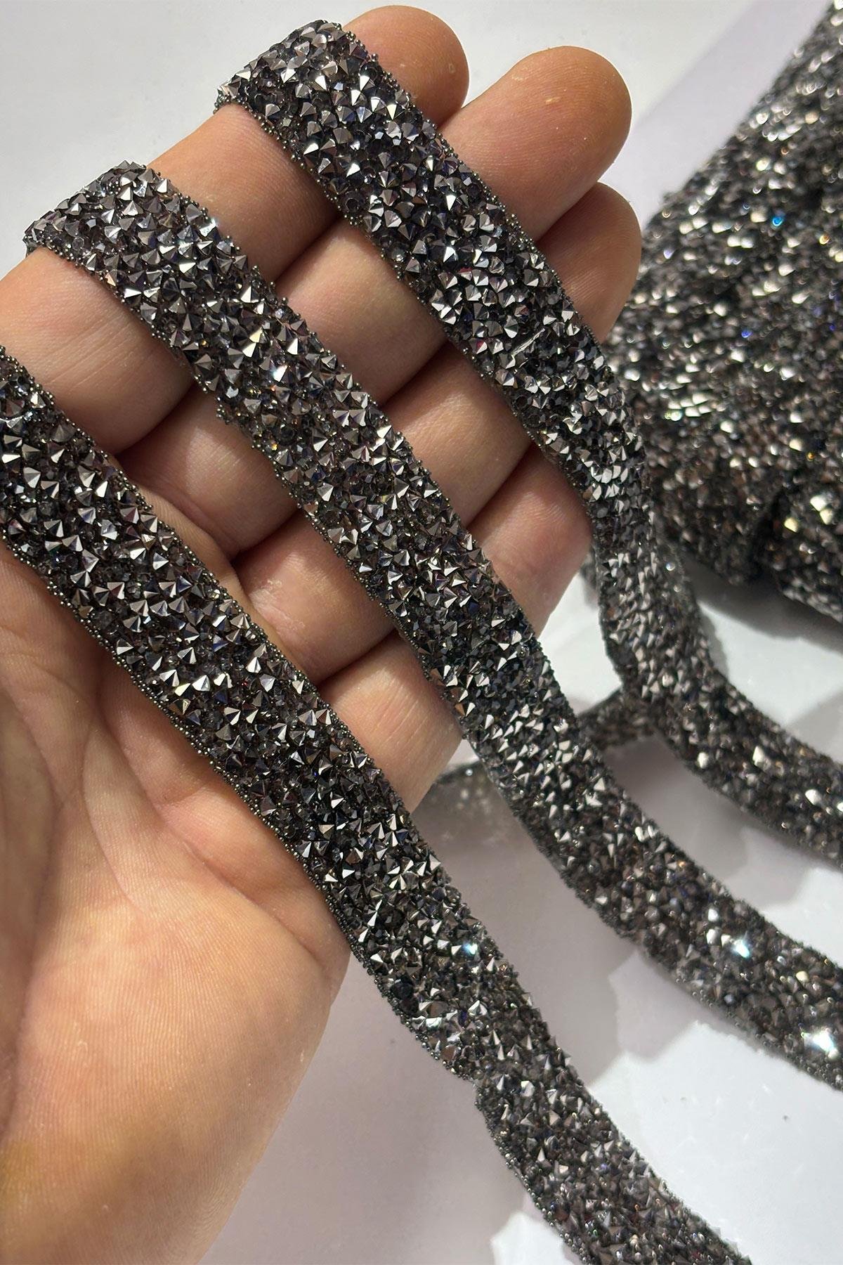 Antrasit Gri Ütüyle Yapışan Şerit Taş Boncuk1,5 Cm