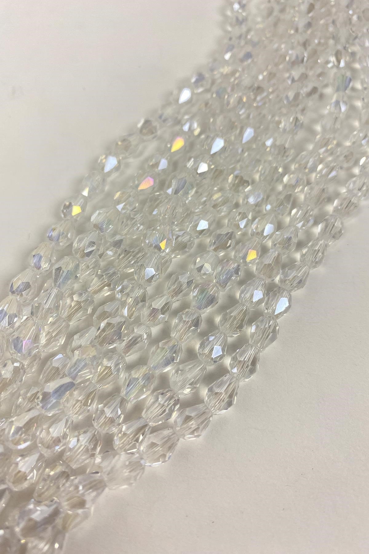 Az janjanlı Armut Kesim Parlak Kristal Boncuk 6 mm