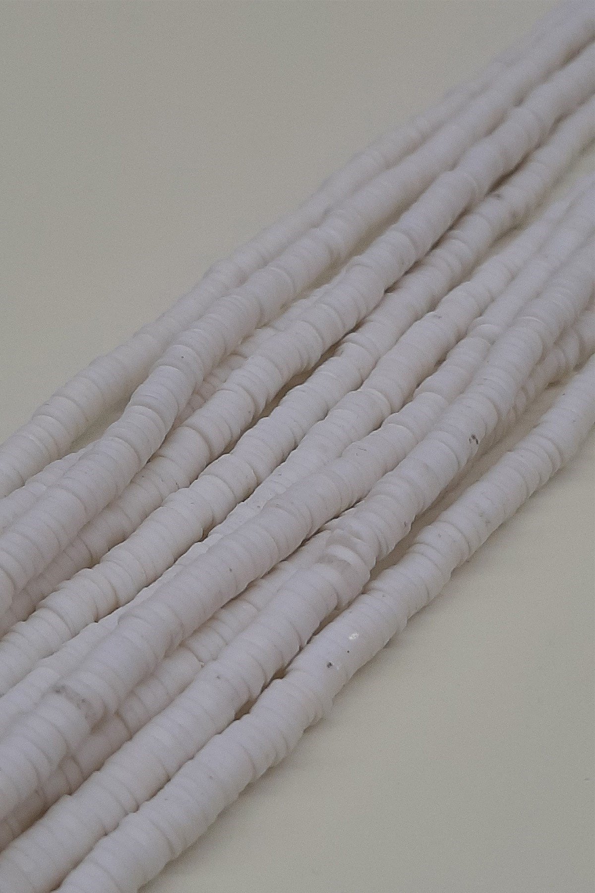 Beyaz Fimo Hamur Boncuk 4mm