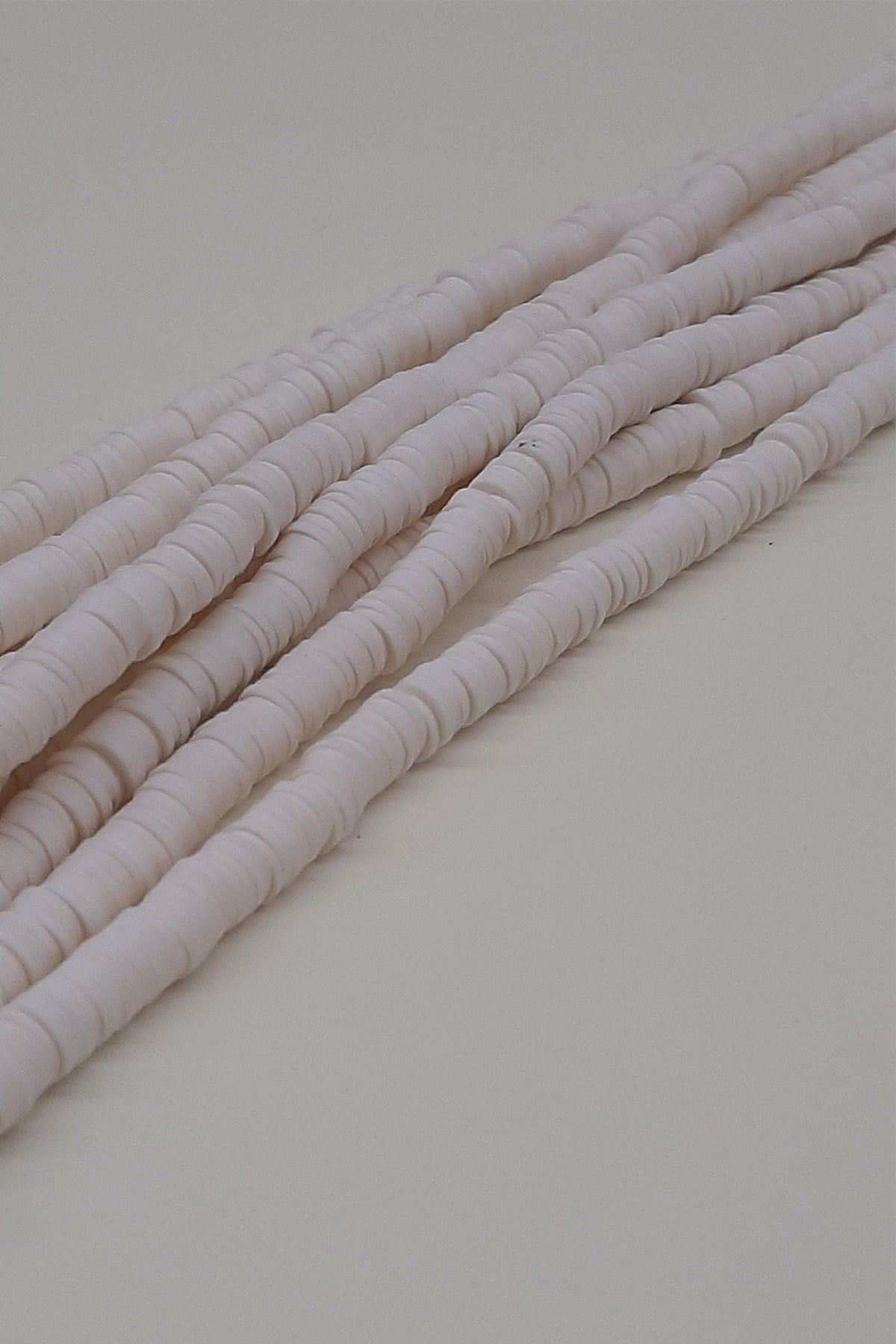 Beyaz Fimo Hamur Boncuk 6Mm