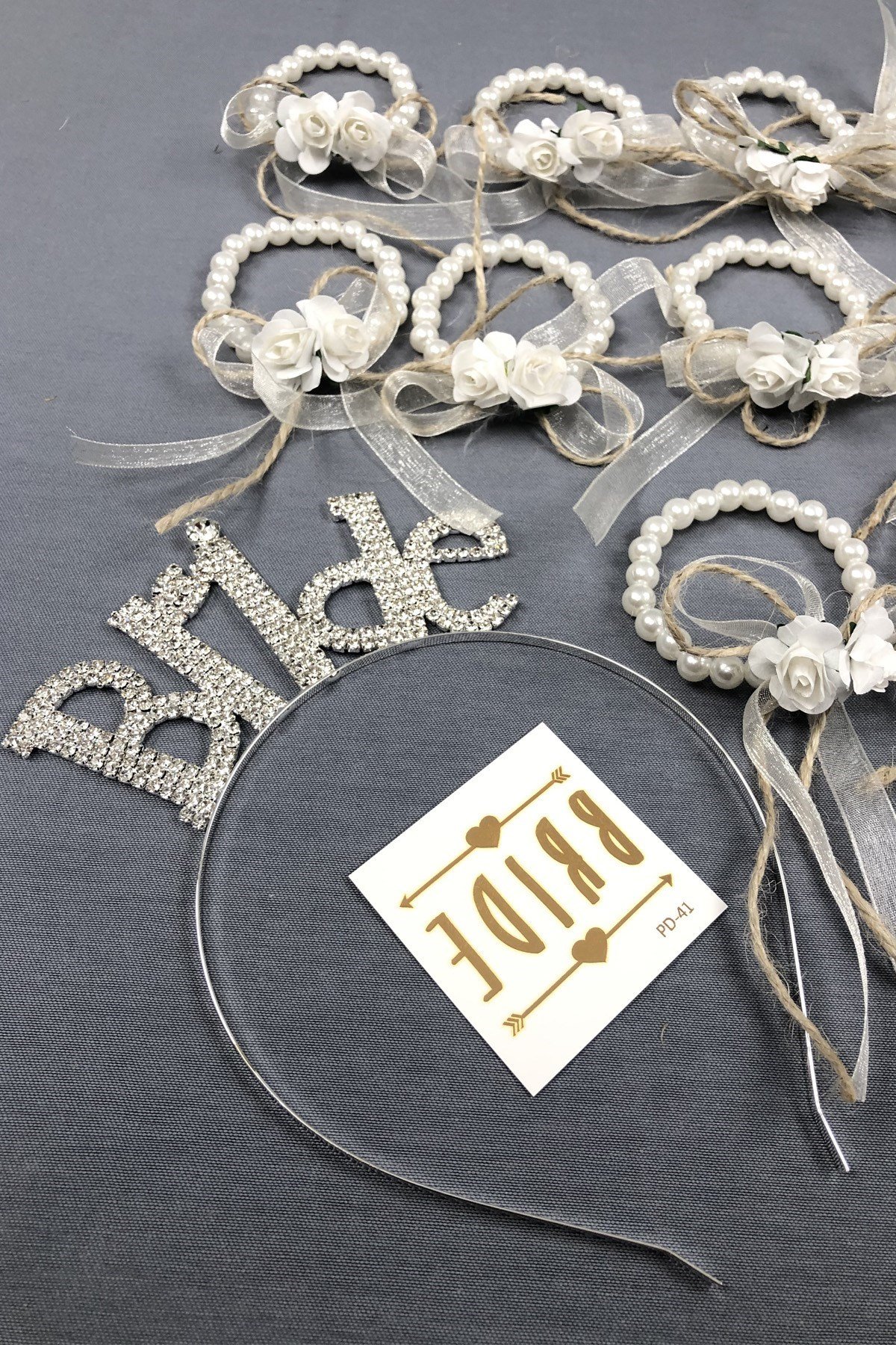 Bride Taç ve Hasır Çiçekli Nedime Bileklik Seti