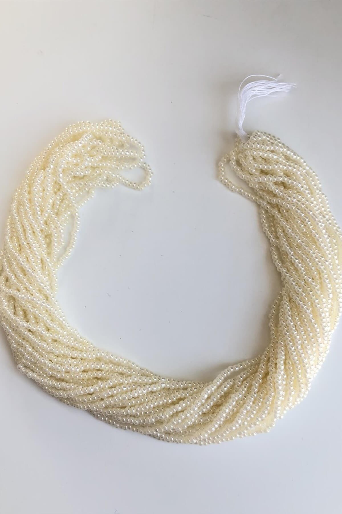 Dizi Kum Krem Boncuk 2 mm