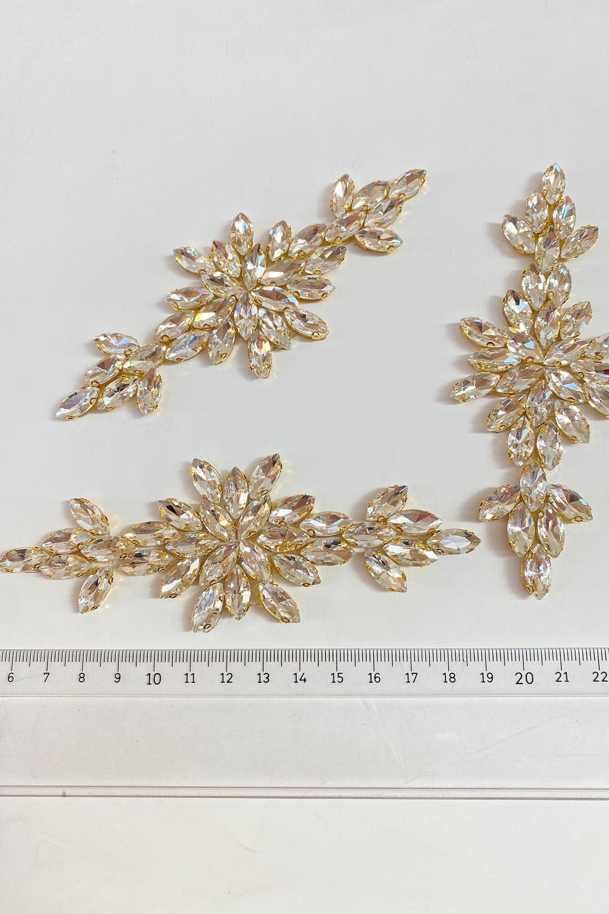 Gold Mekik Taşlı Ütüyle Yapışan Parlak Taşlı Aplik